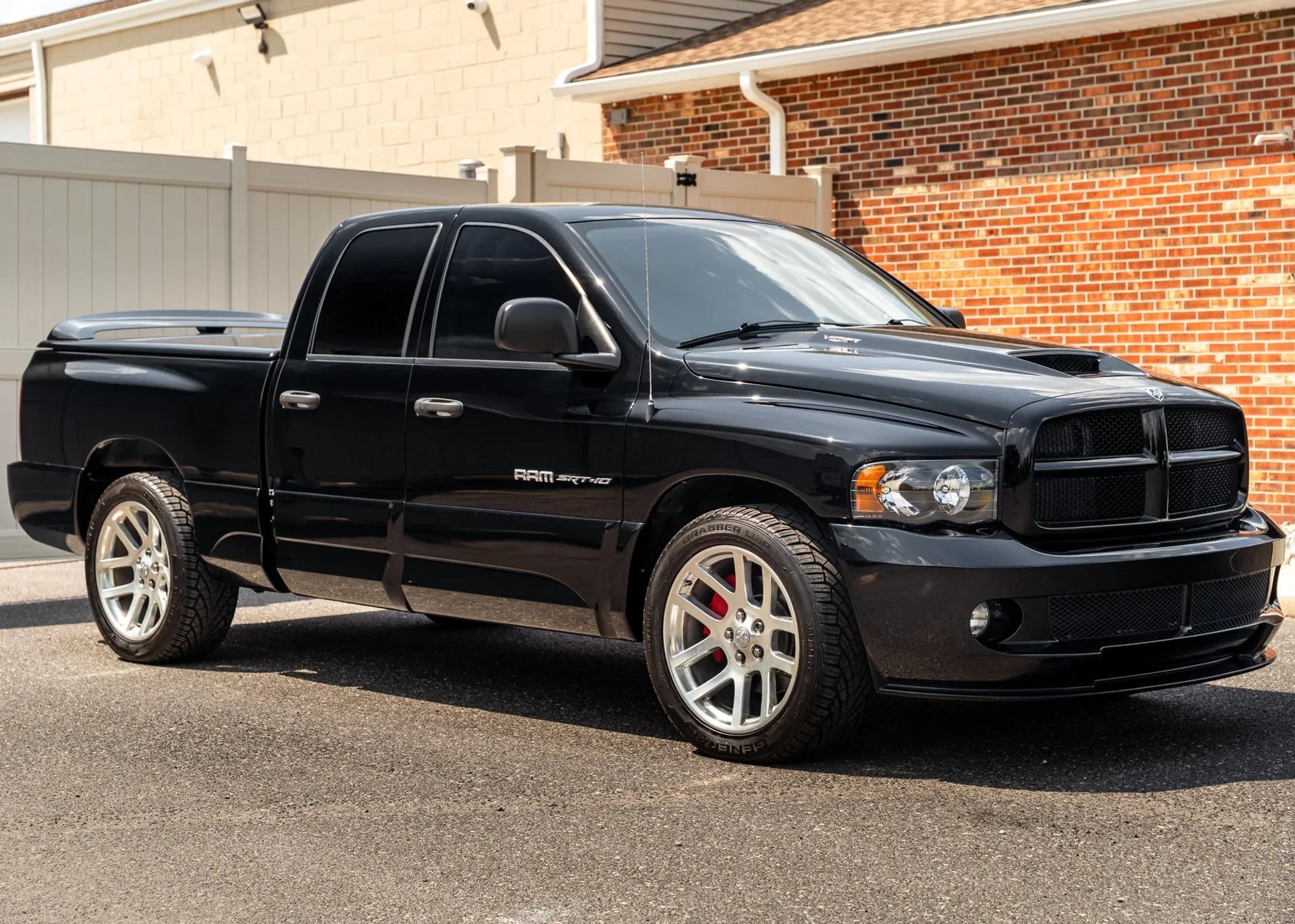 2005 Dodge Ram SRT-10 - 2