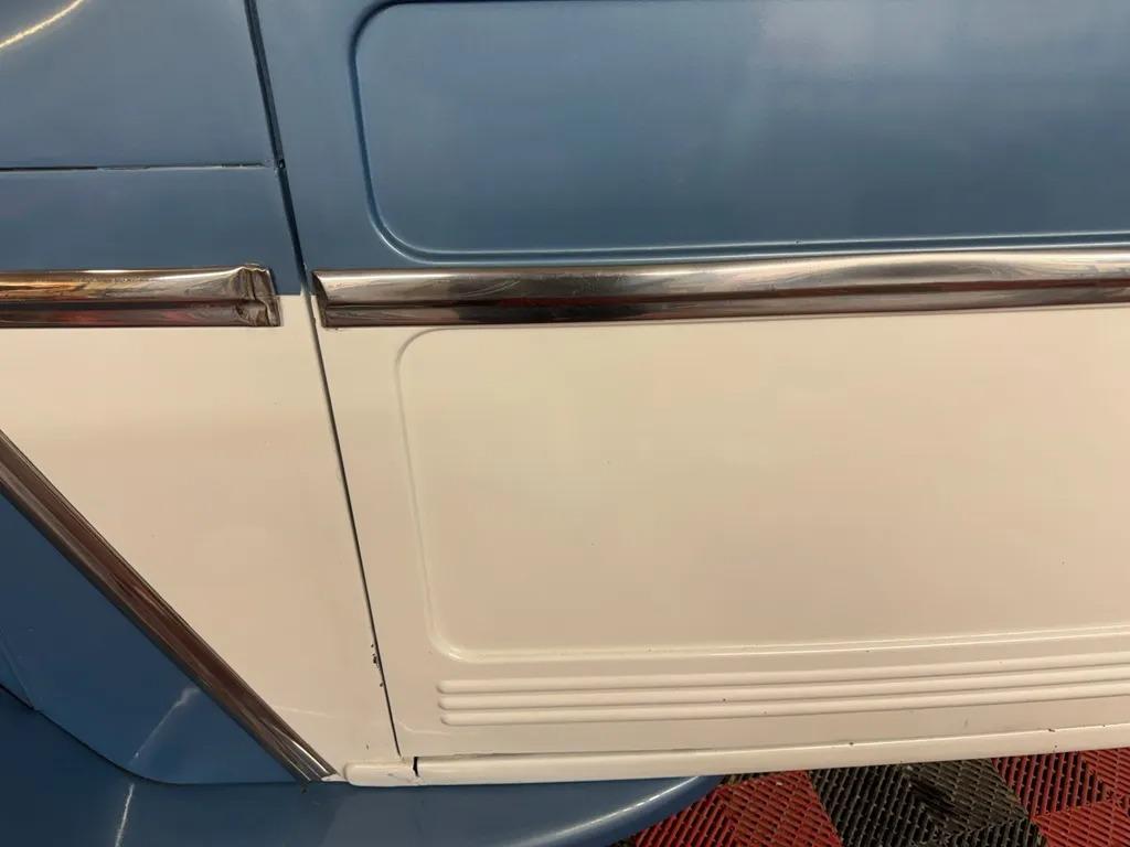 1962 Willys Jeep Pickup