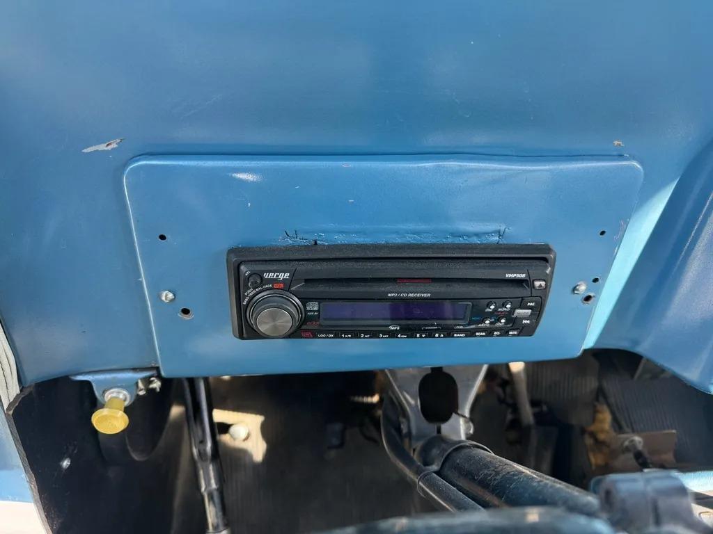 1962 Willys Jeep Pickup