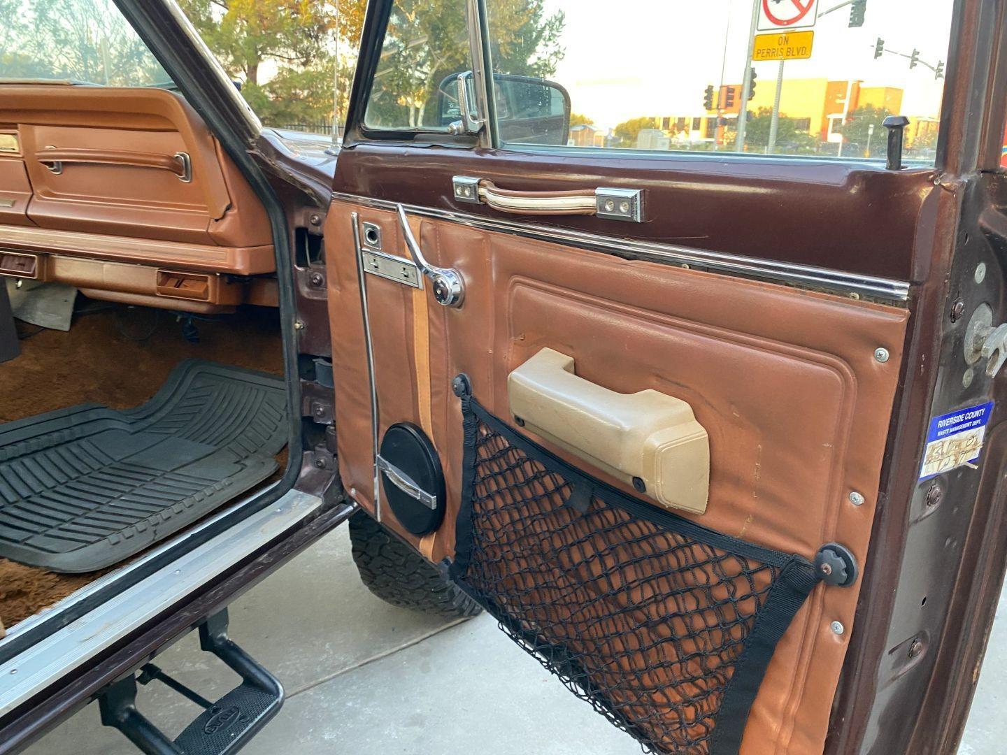 1983 Jeep Cherokee Laredo
