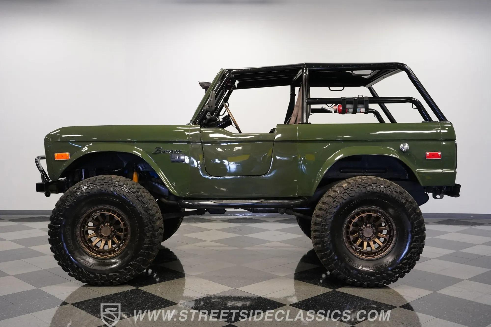 Modified 1970 Ford Bronco - 4