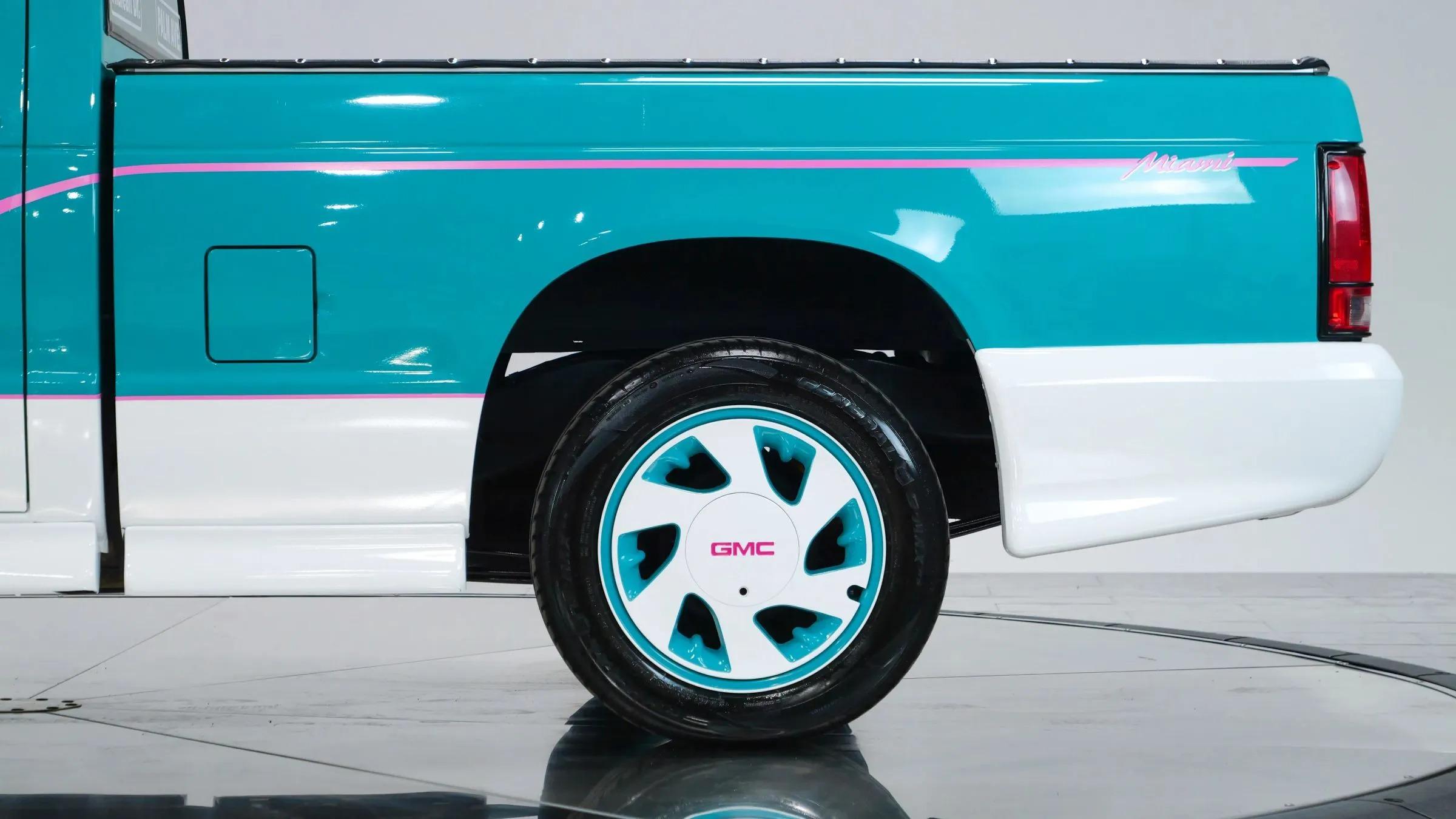 1992 GMC  Sonoma GT