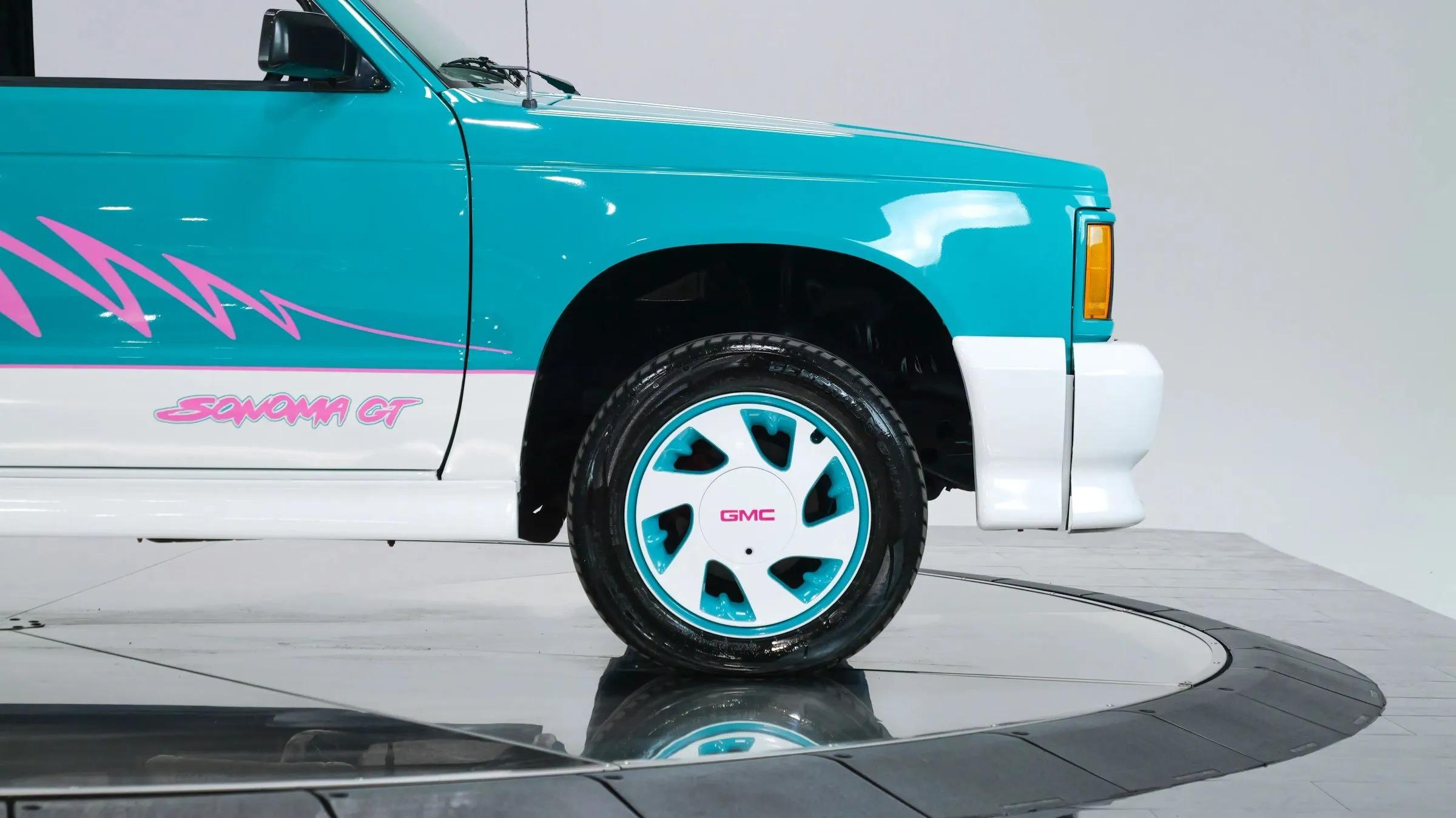 1992 GMC  Sonoma GT