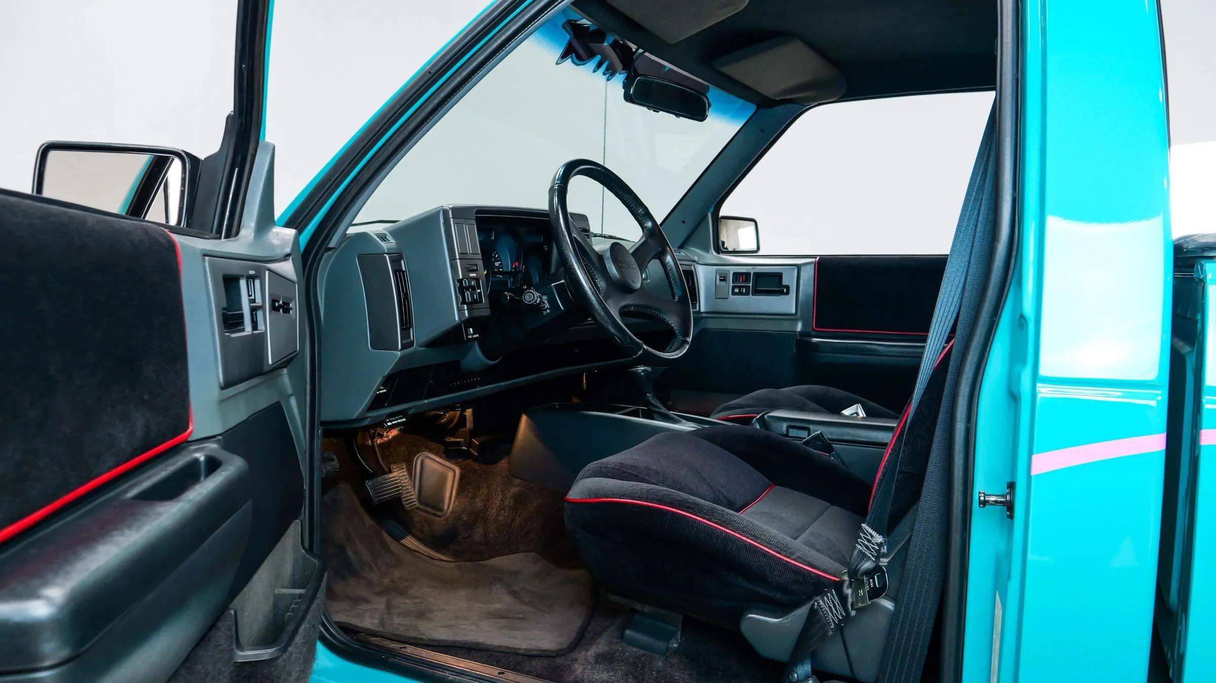 1992 GMC  Sonoma GT