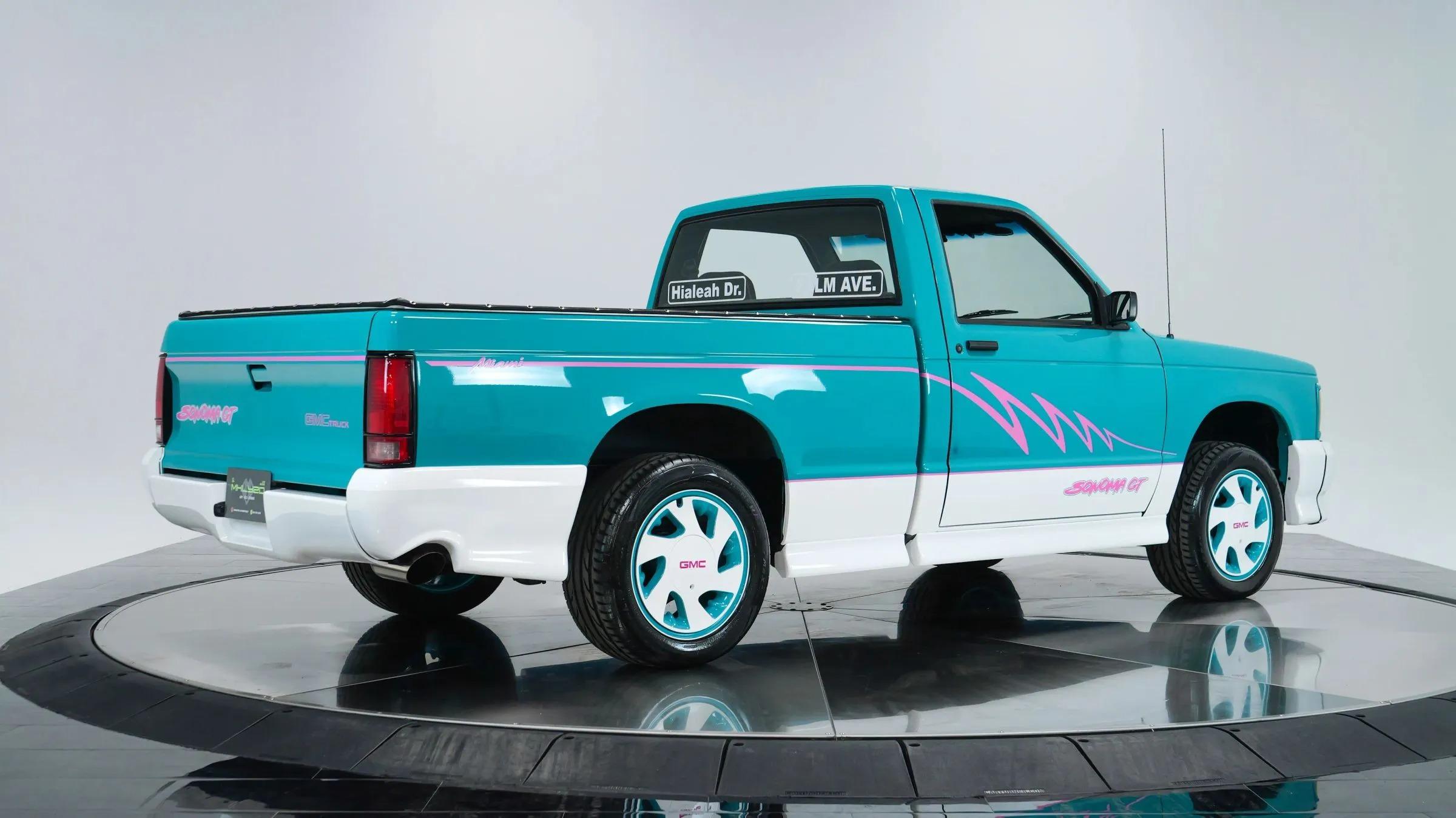 1992 GMC  Sonoma GT