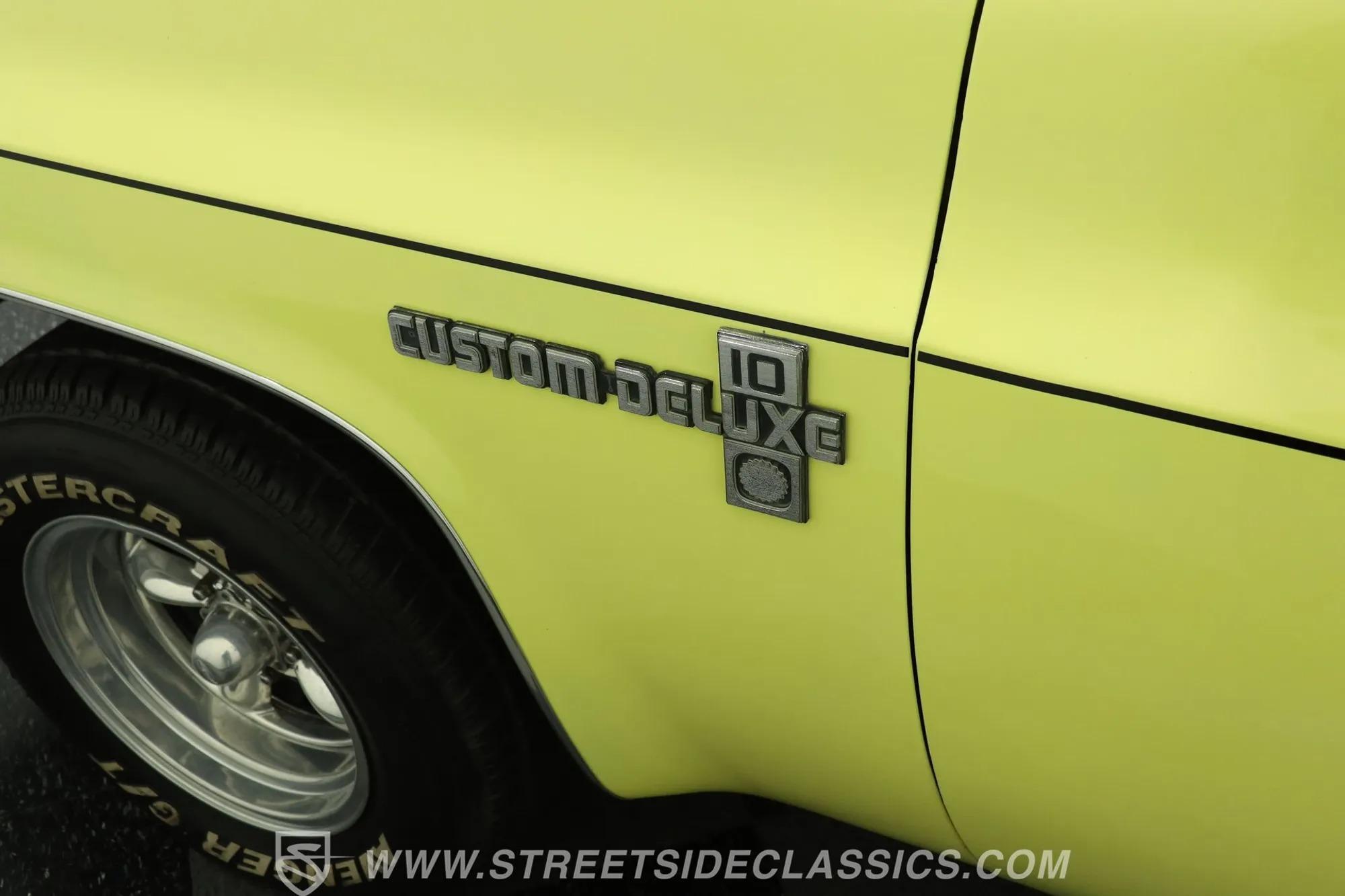 1987 Chevrolet C10 Custom Deluxe Stepside