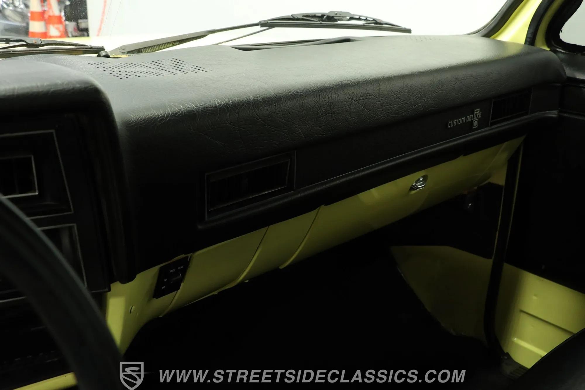 1987 Chevrolet C10 Custom Deluxe Stepside