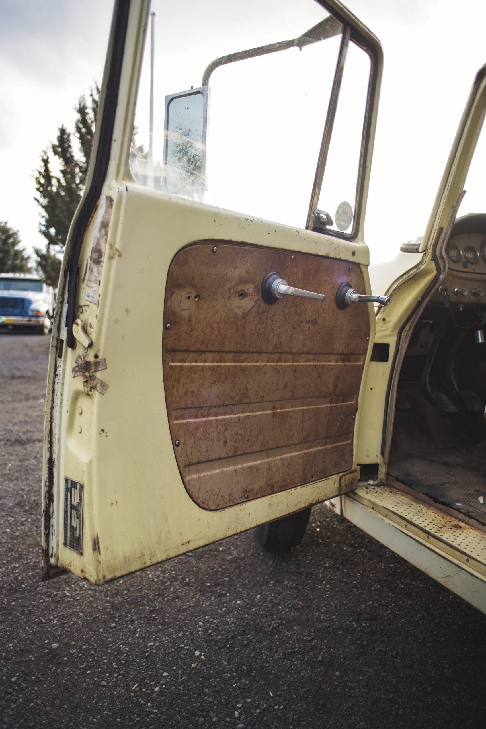 1966 International C1200 4wd Pickup
