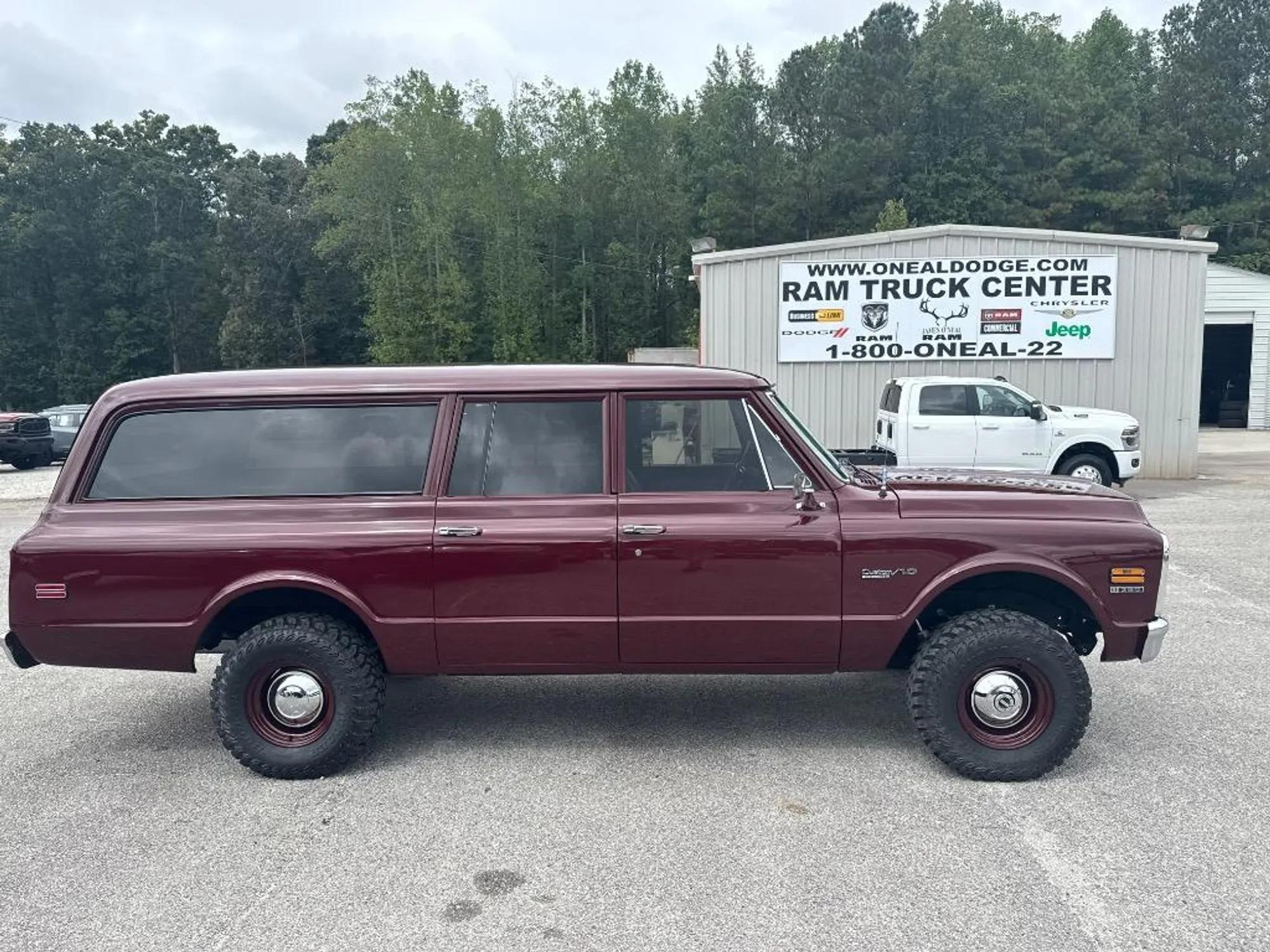 1972 Chevrolet Suburban 4×4 - 3
