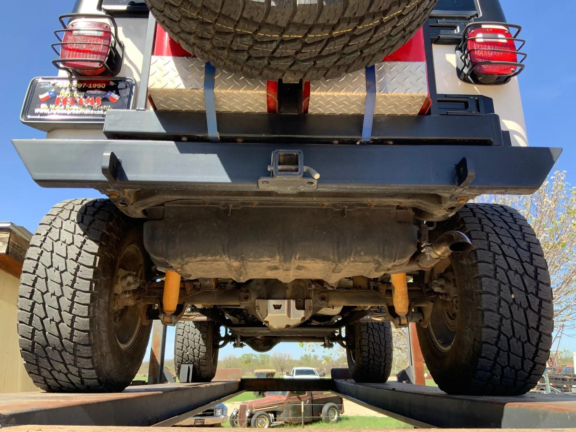 46k-Mile 2006 Jeep Wrangler Unlimited LJ Sport 4×4