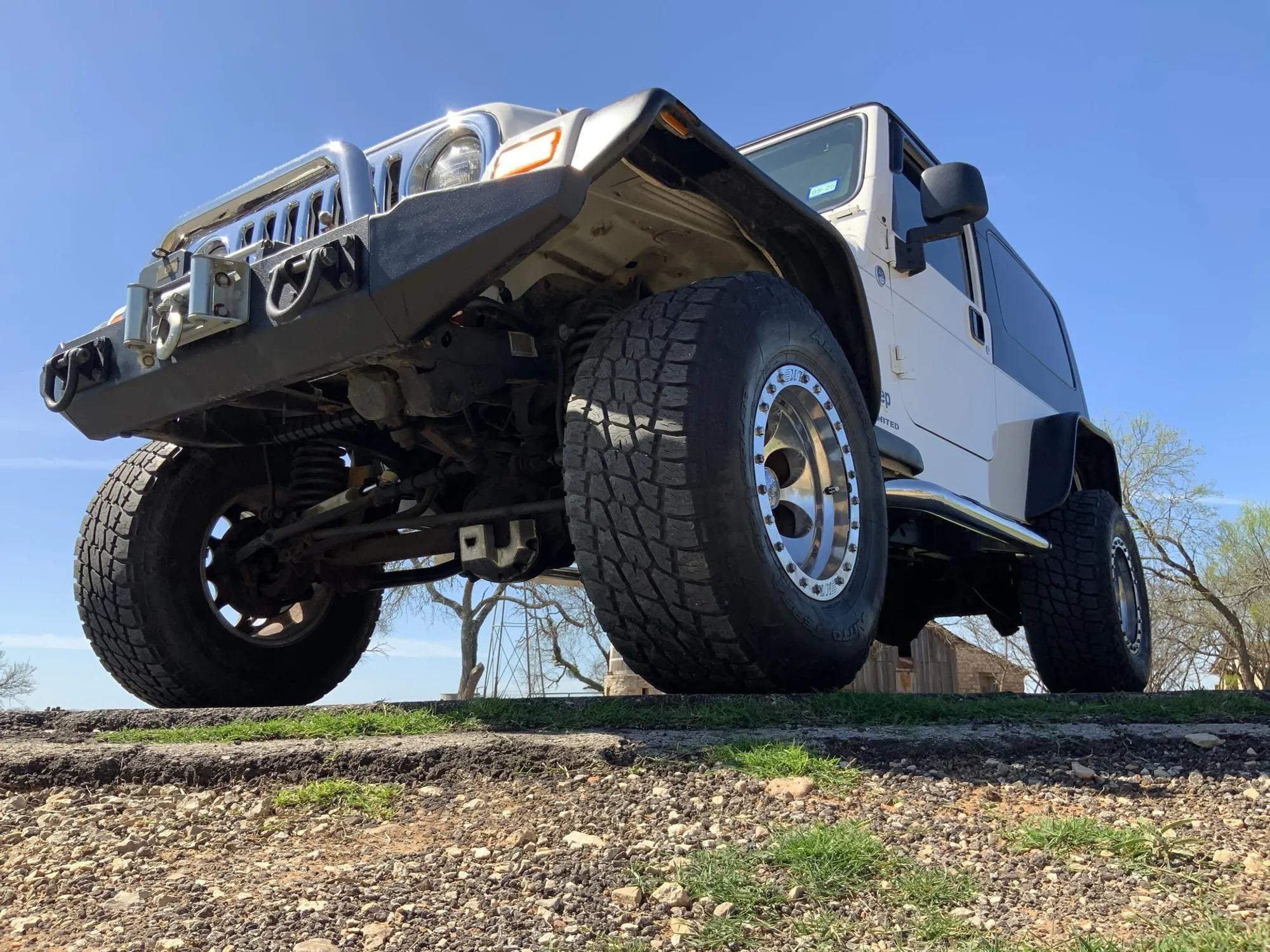 46k-Mile 2006 Jeep Wrangler Unlimited LJ Sport 4×4