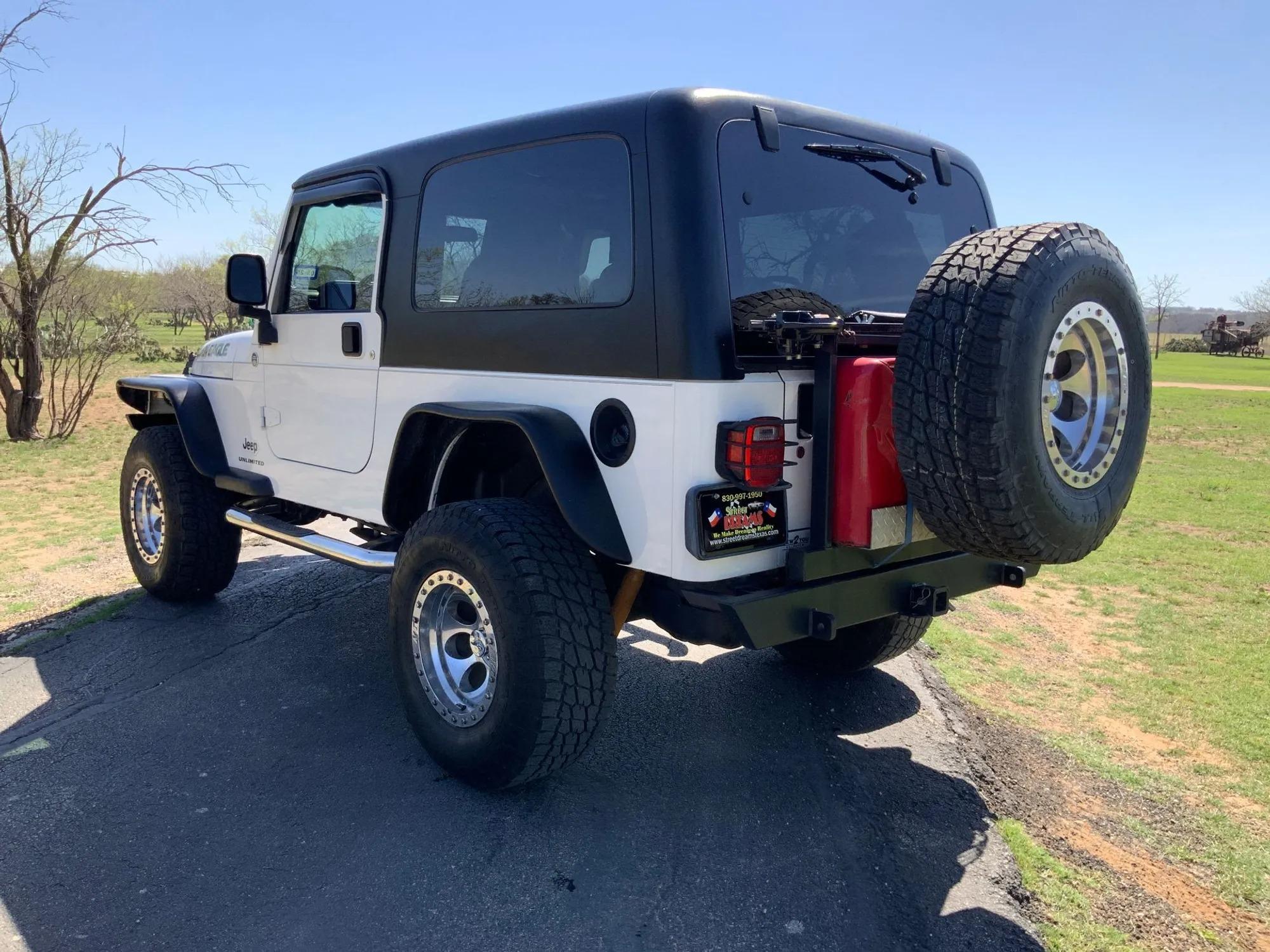46k-Mile 2006 Jeep Wrangler Unlimited LJ Sport 4×4