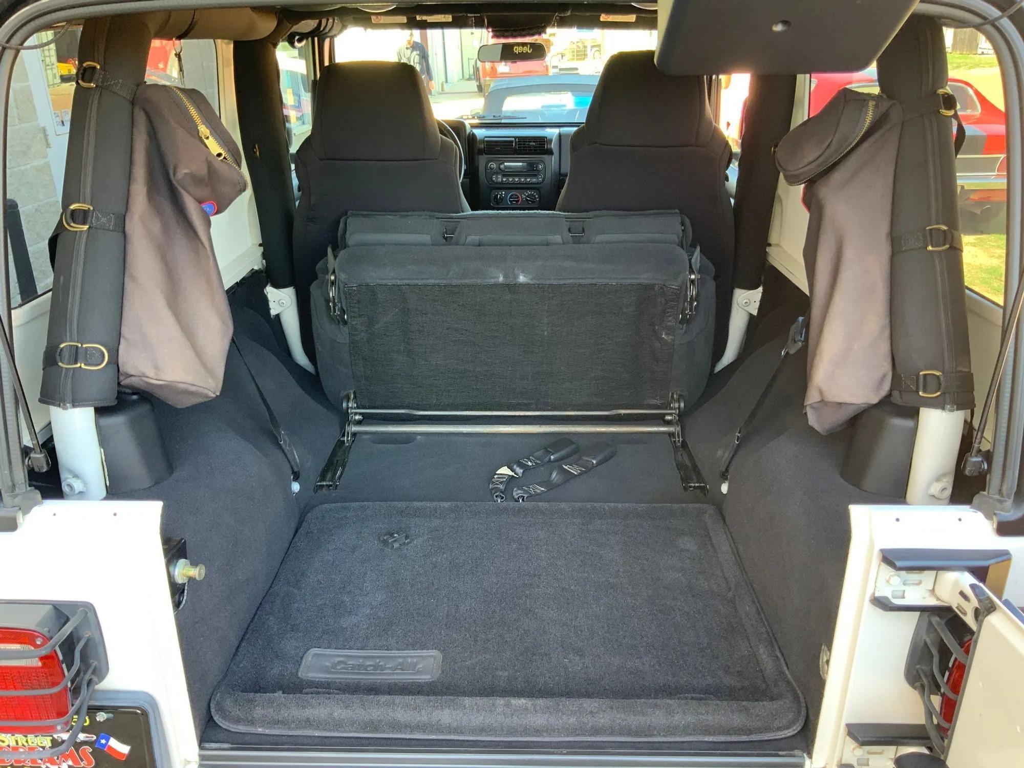 46k-Mile 2006 Jeep Wrangler Unlimited LJ Sport 4×4