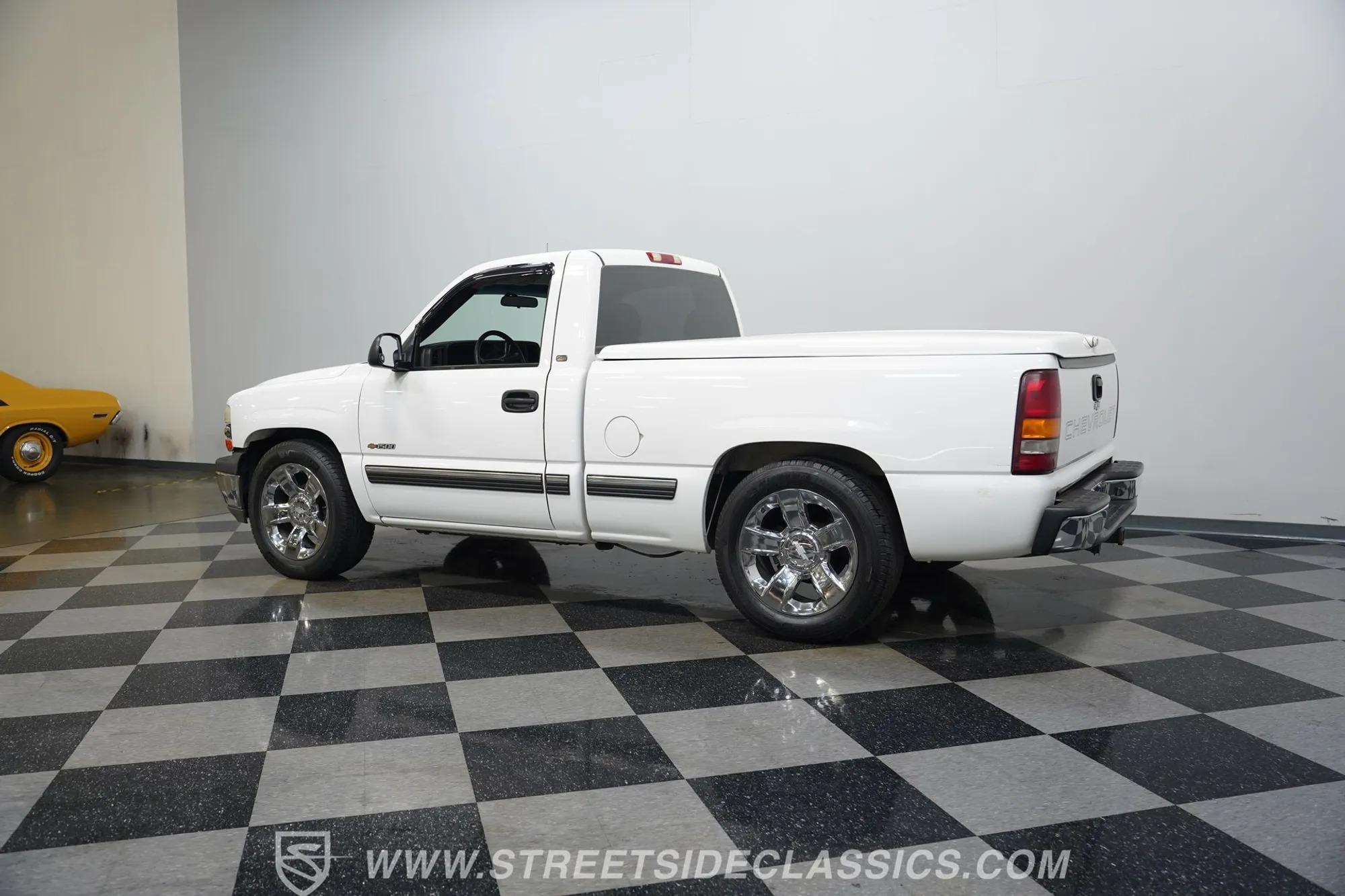 2002 Chevrolet Silverado - 5