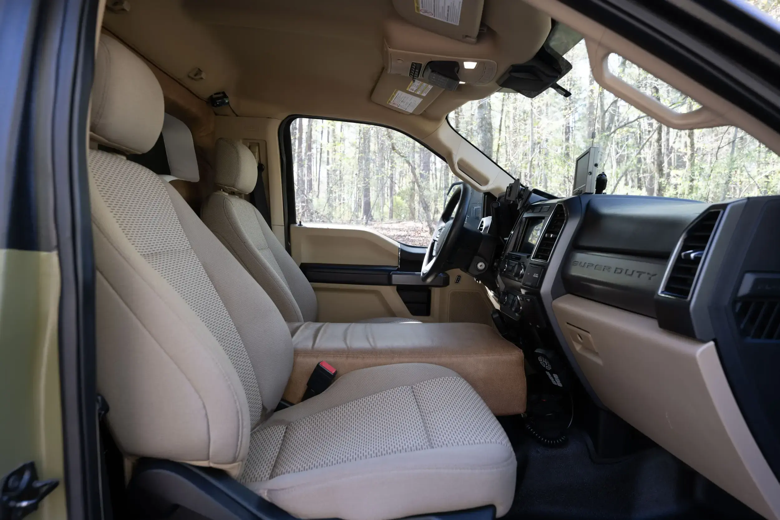 2021 Ford F-550 Expedition Vehicle