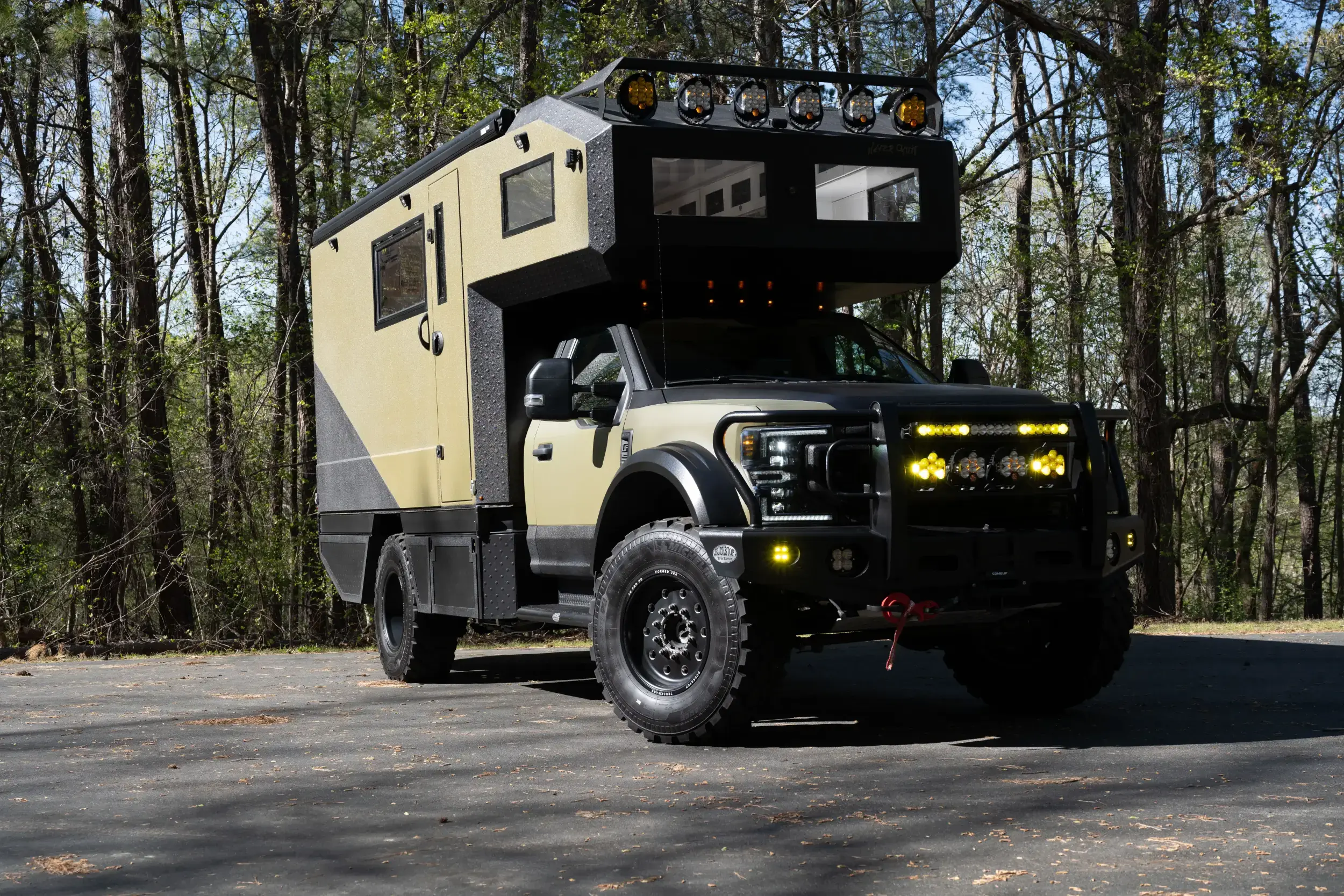 2021 Ford F-550 Expedition Vehicle