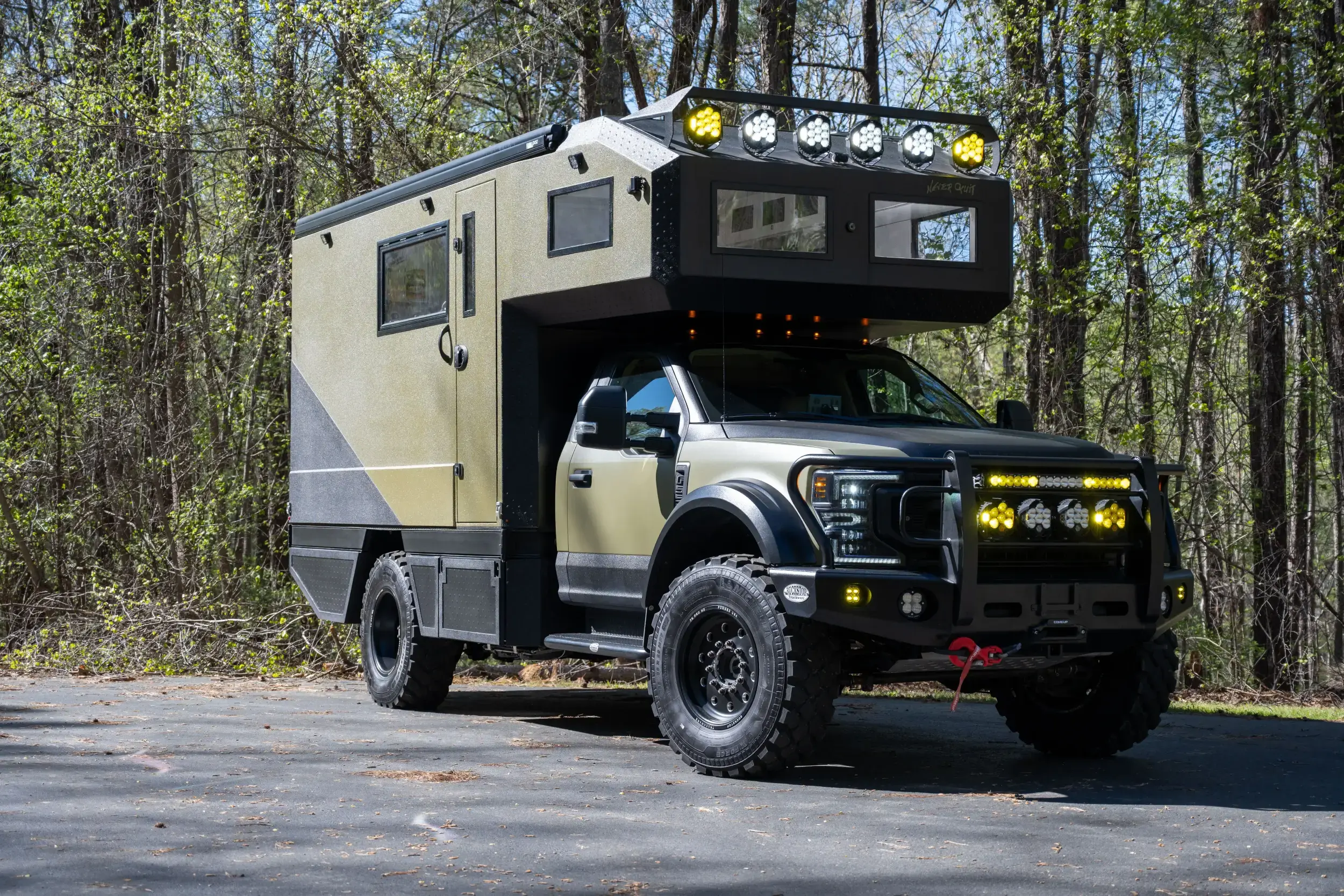 2021 Ford F-550 Expedition Vehicle
