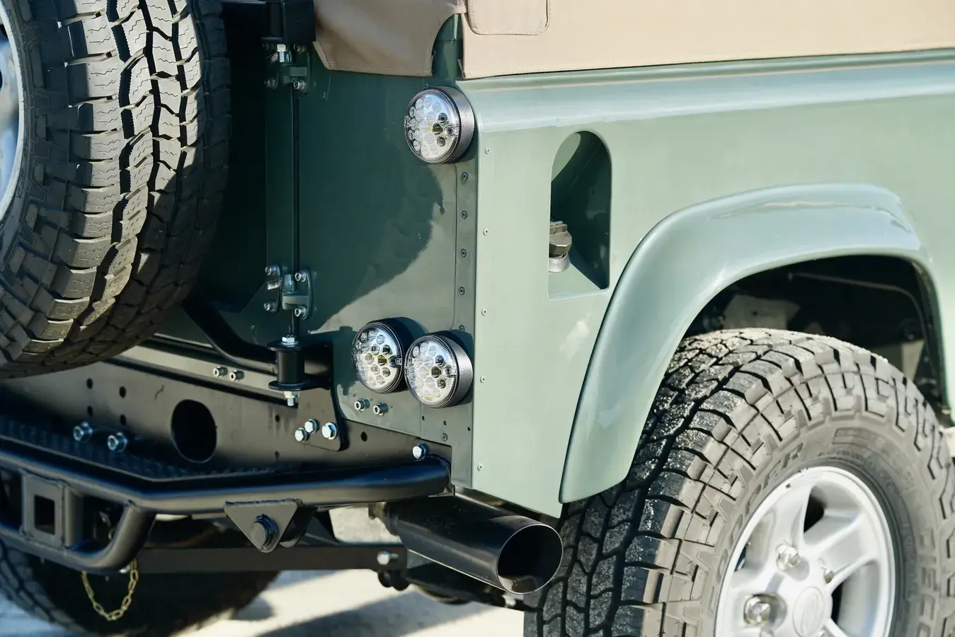 Restomod 1997 Land Rover Defender 90 Soft Top