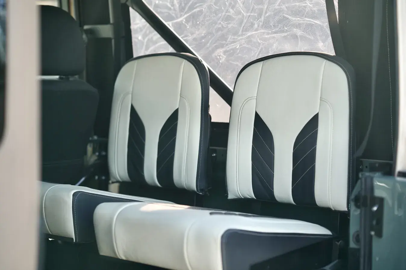 Restomod 1997 Land Rover Defender 90 Soft Top