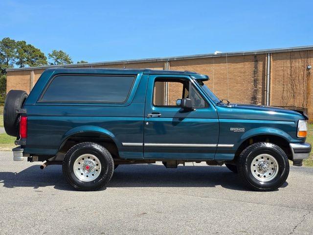 1994 Ford Bronco XLT - 2