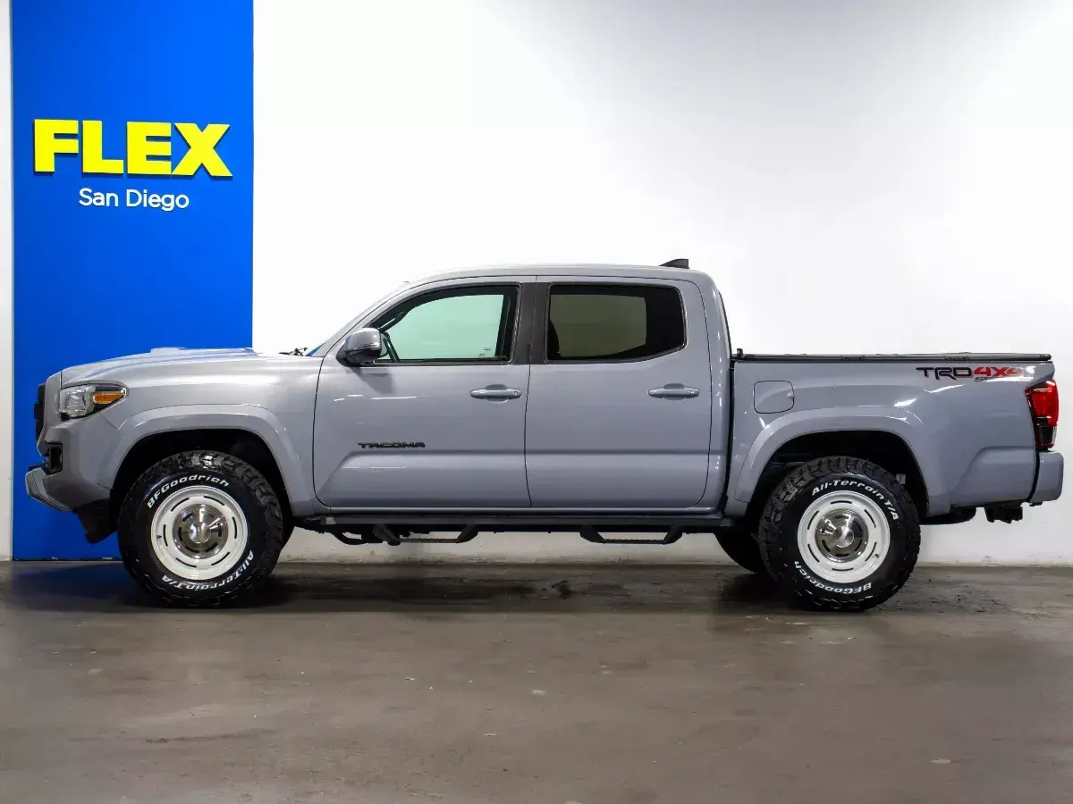 2019 Toyota Tacoma TRD Sport - 2