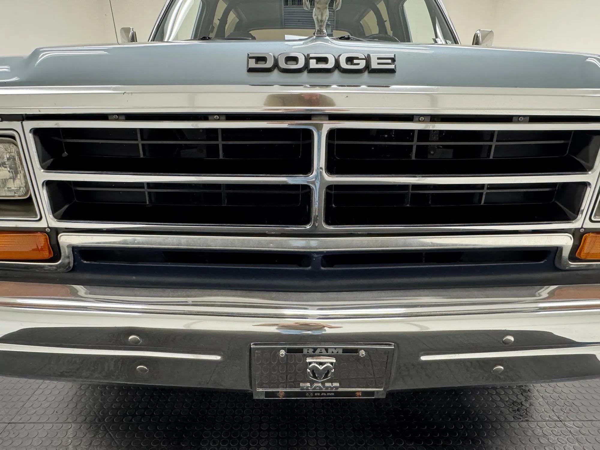1987 Dodge Ramcharger 150 LE