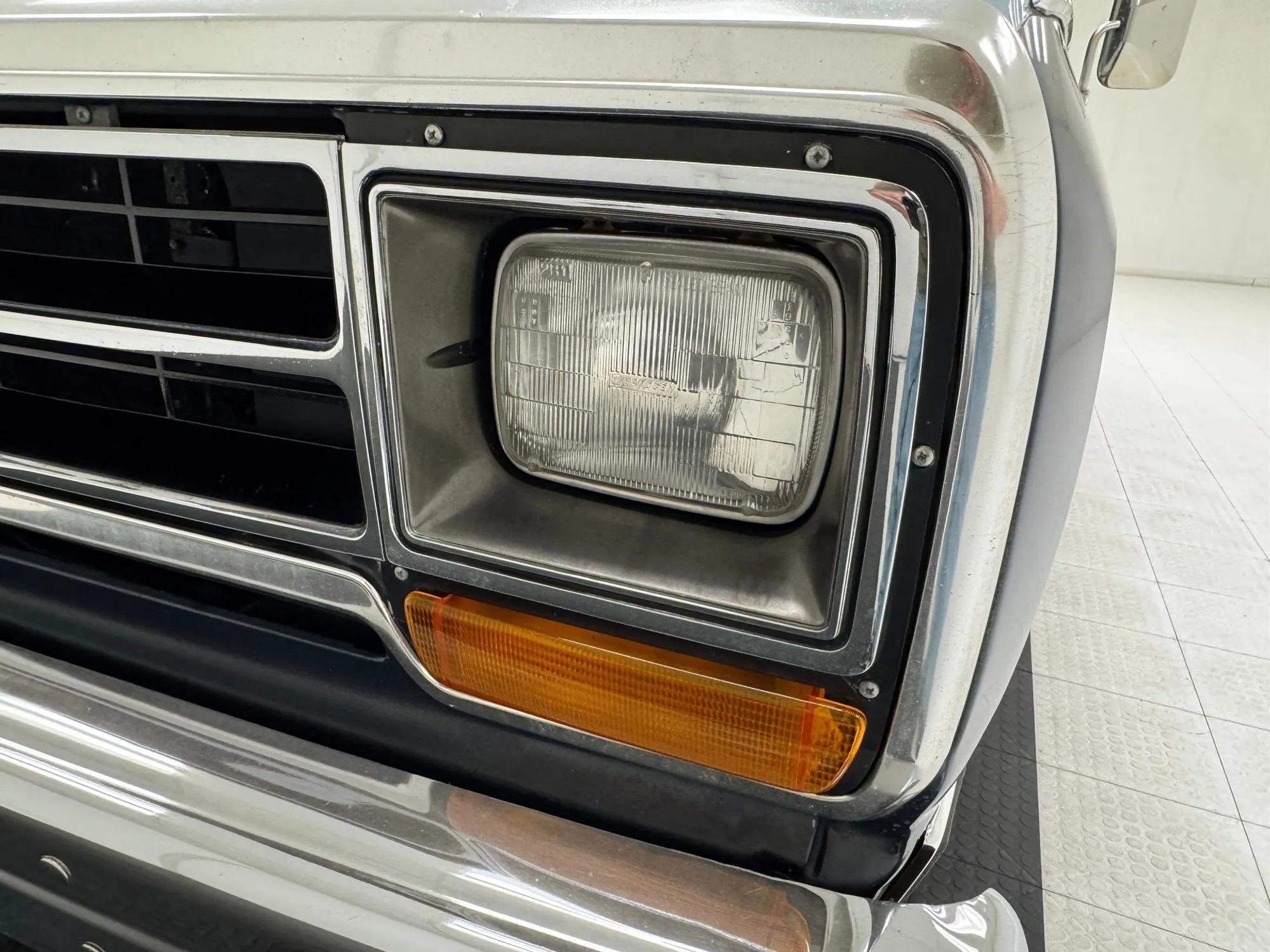 1987 Dodge Ramcharger 150 LE