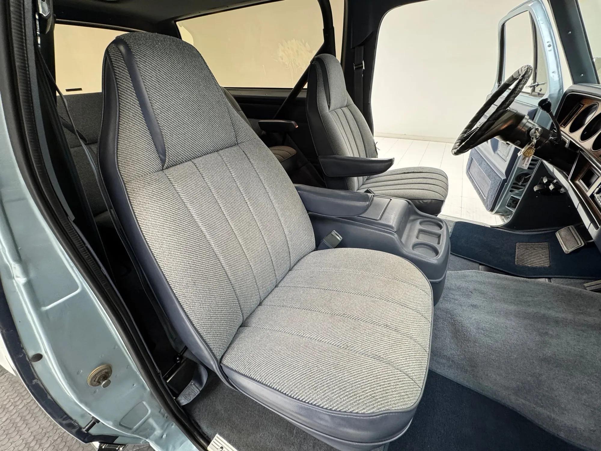 1987 Dodge Ramcharger 150 LE