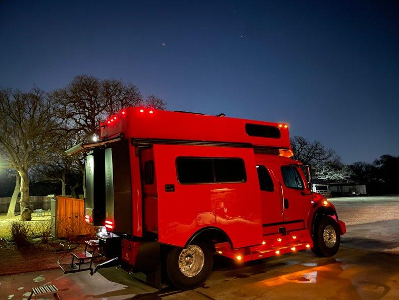 2010 Freightliner P2XL Sport Custom Camper