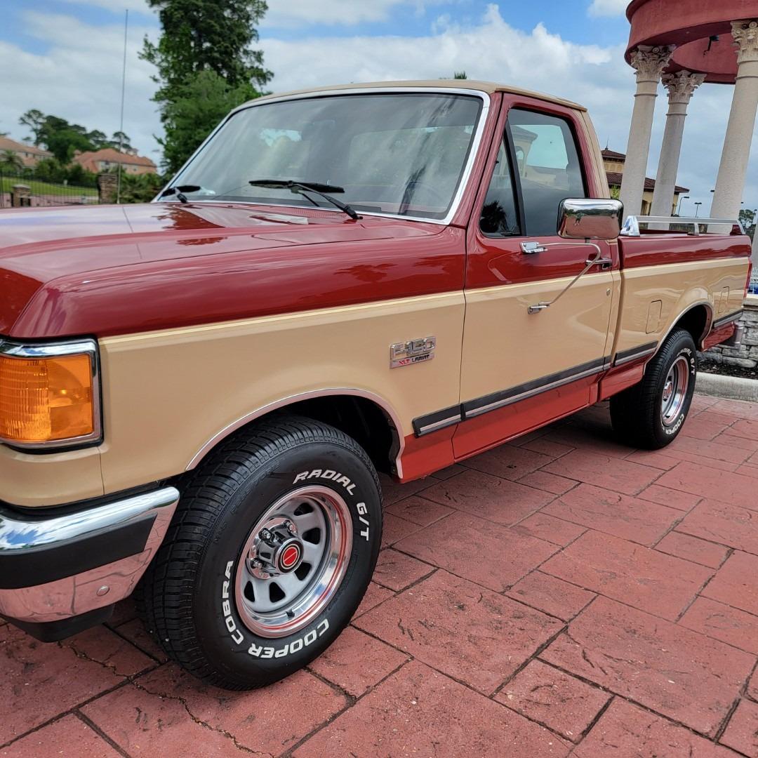 1987 Ford F-150 XLT Lariat