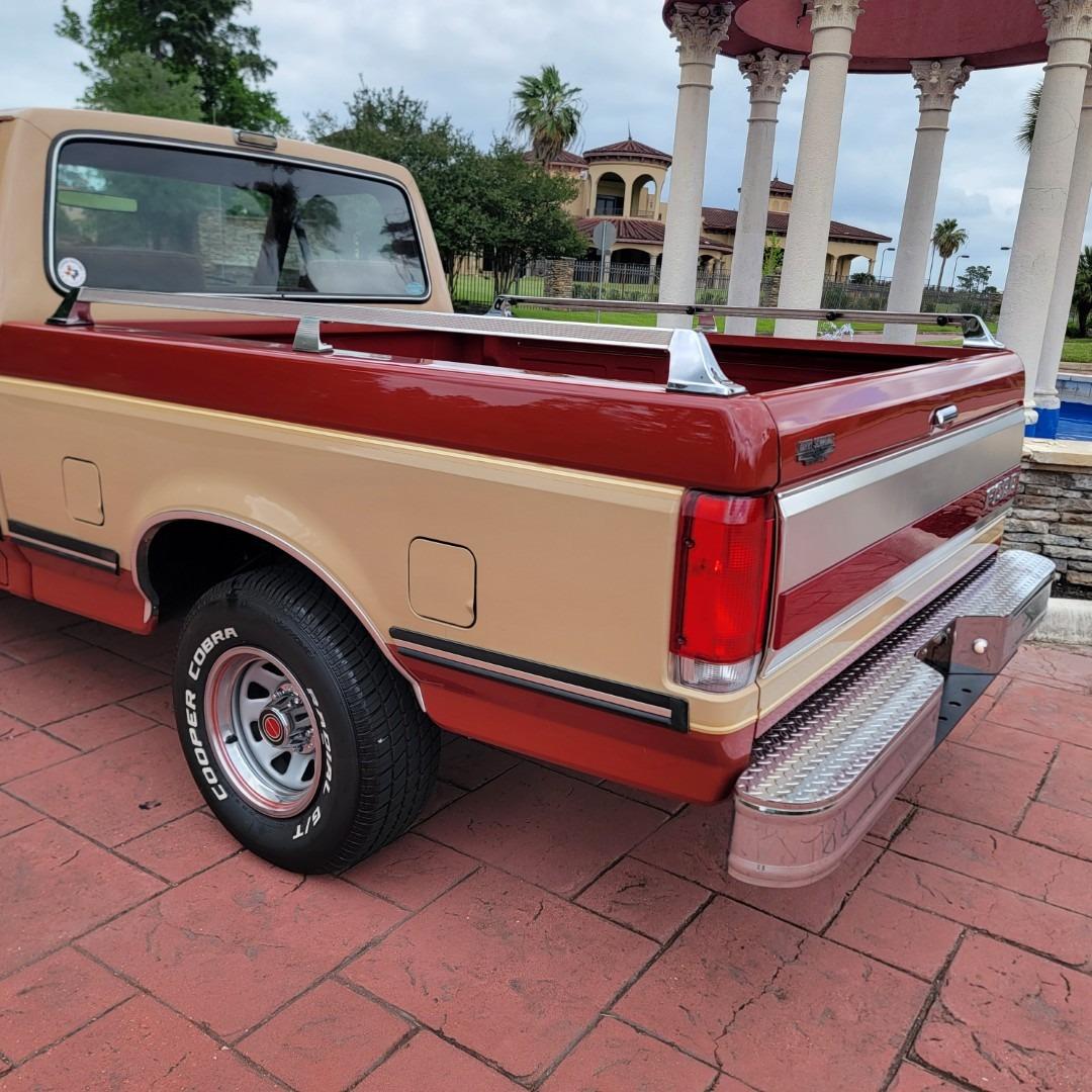 1987 Ford F-150 XLT Lariat