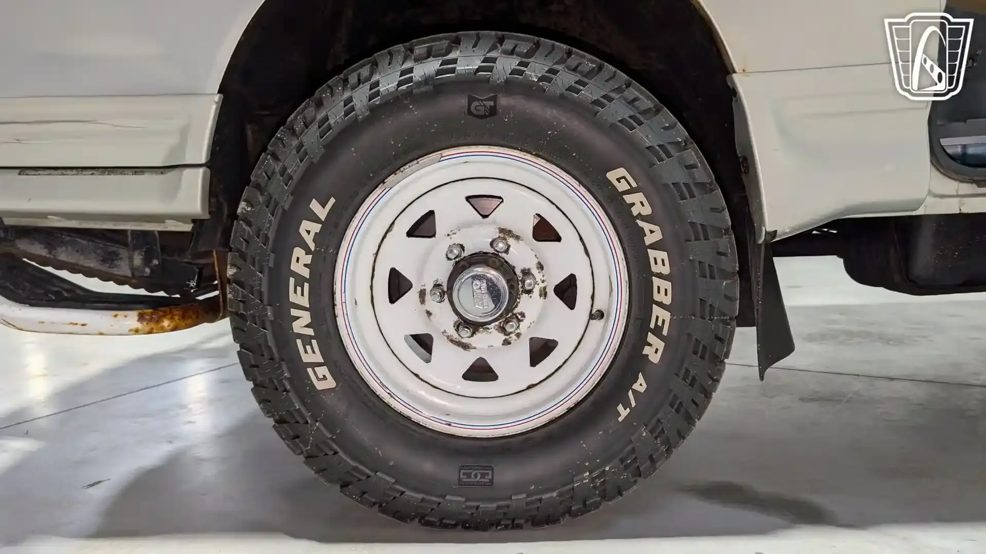 1995 Mitsubishi Delica