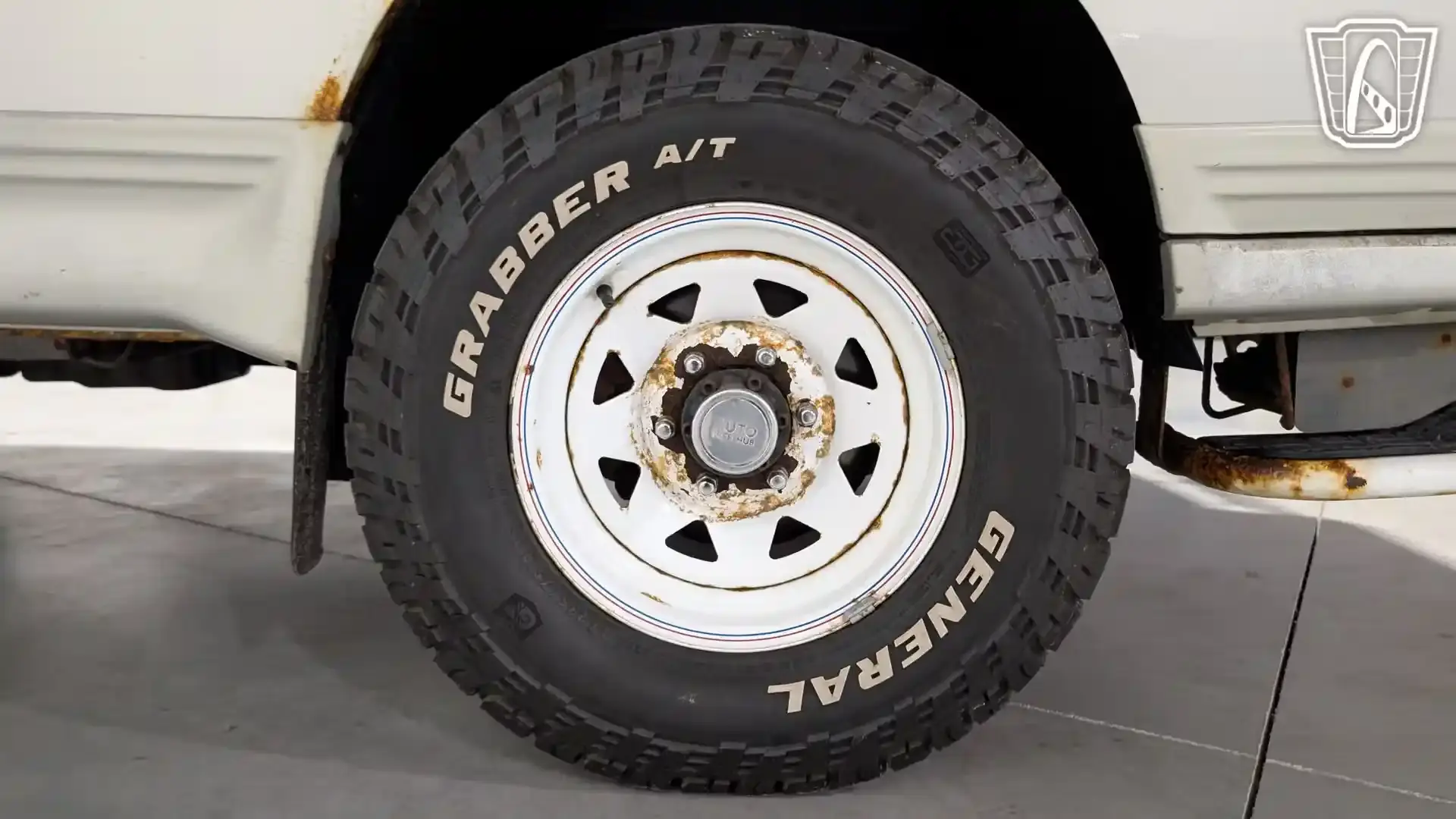 1995 Mitsubishi Delica