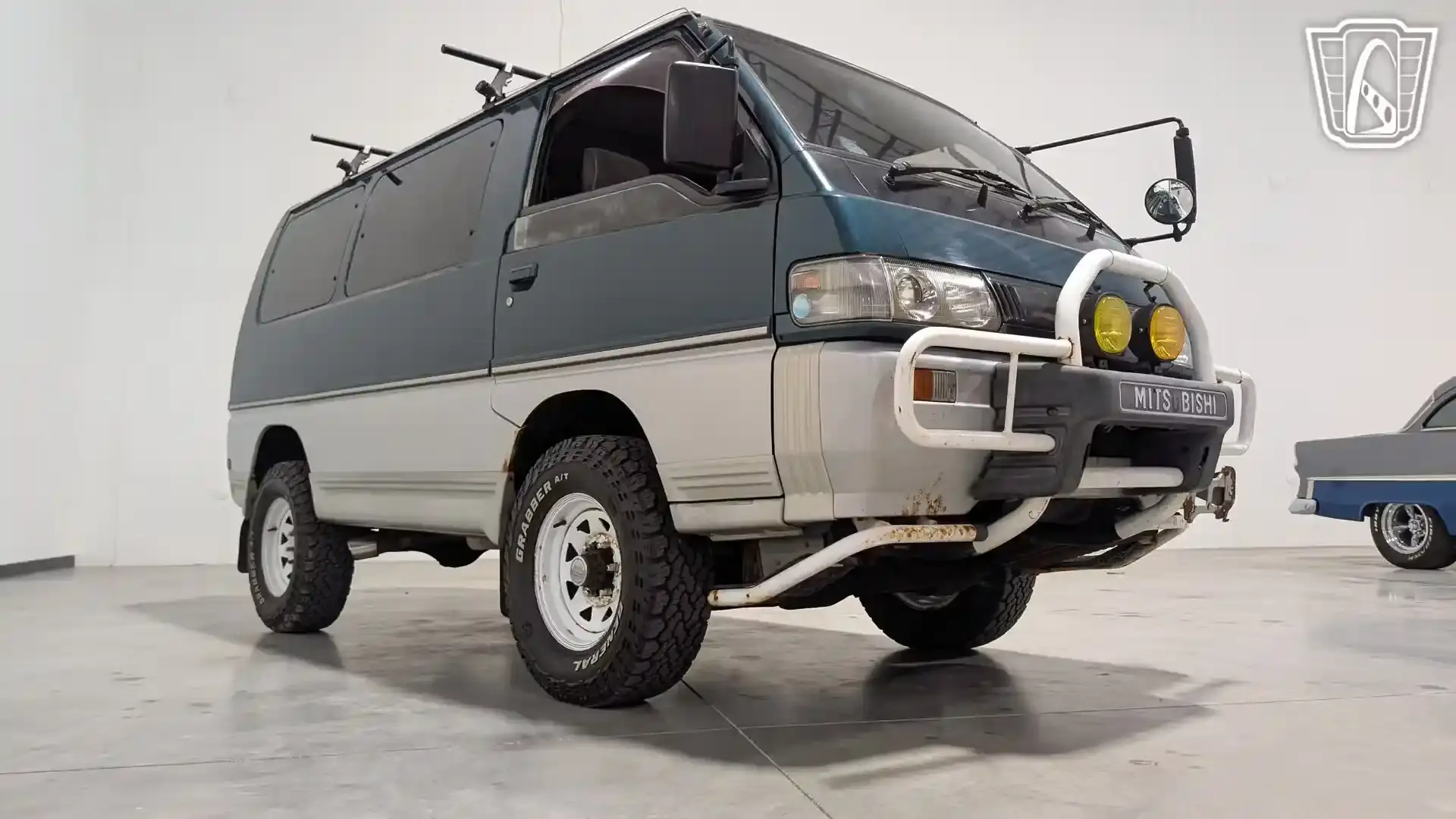 1995 Mitsubishi Delica