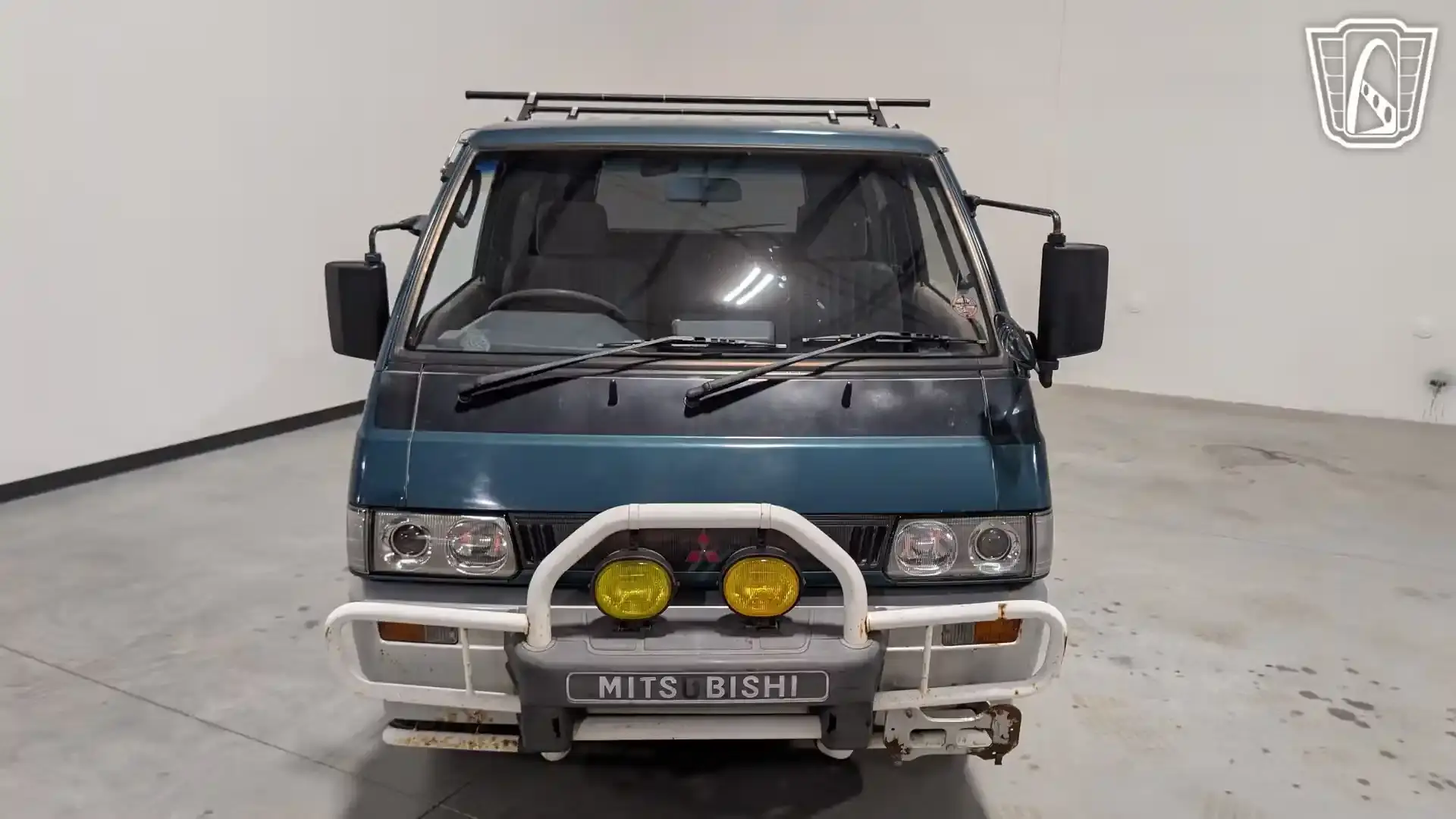 1995 Mitsubishi Delica