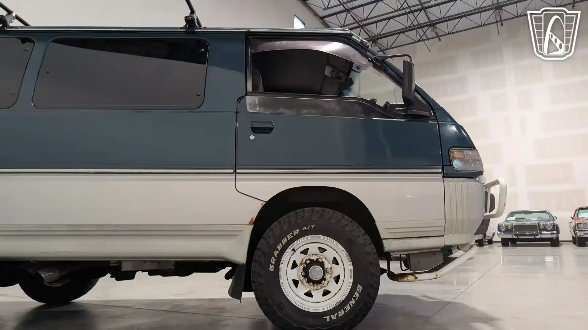 1995 Mitsubishi Delica