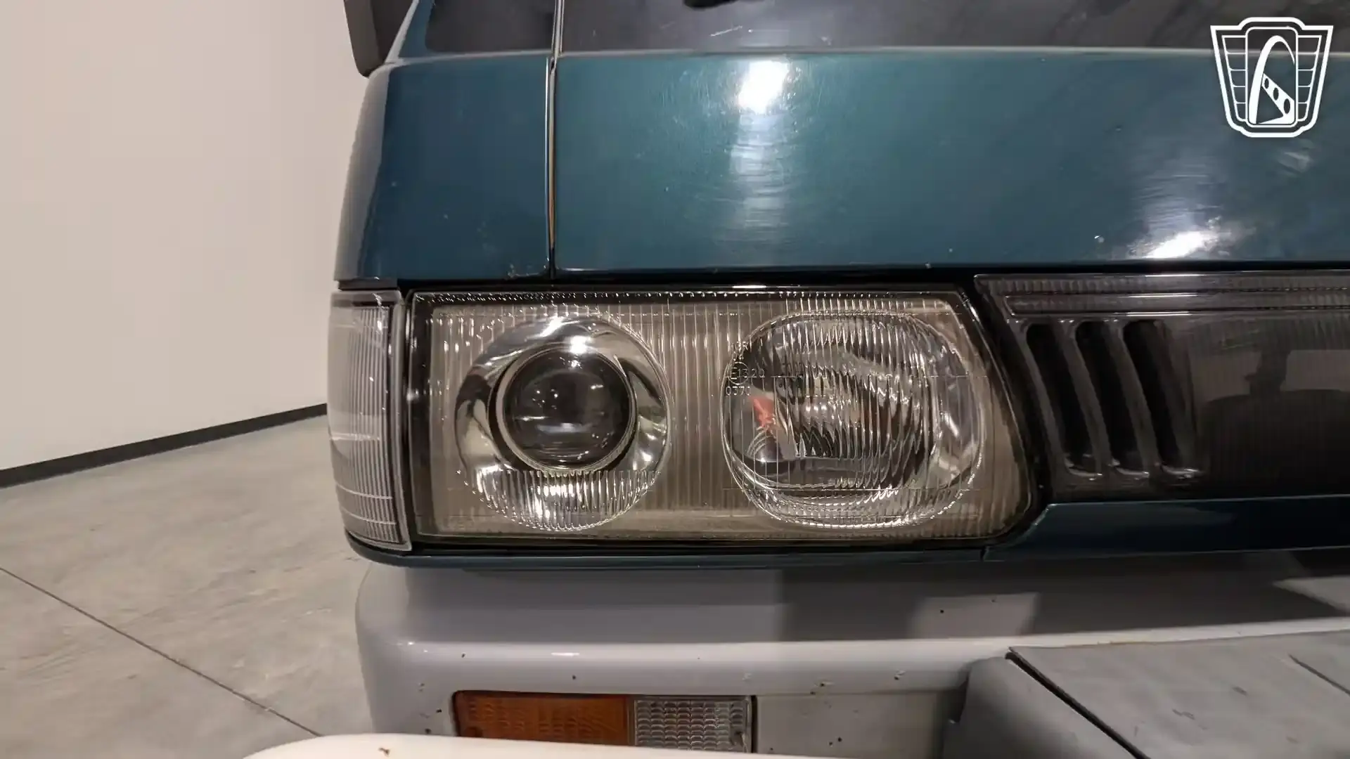 1995 Mitsubishi Delica