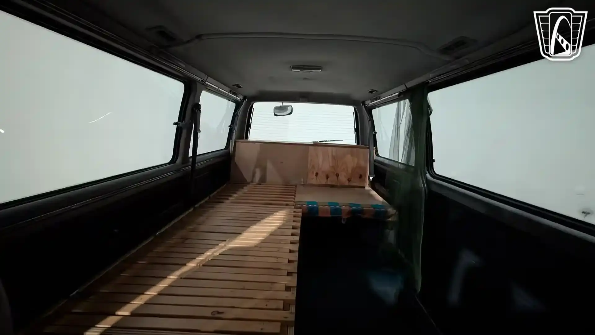 1995 Mitsubishi Delica