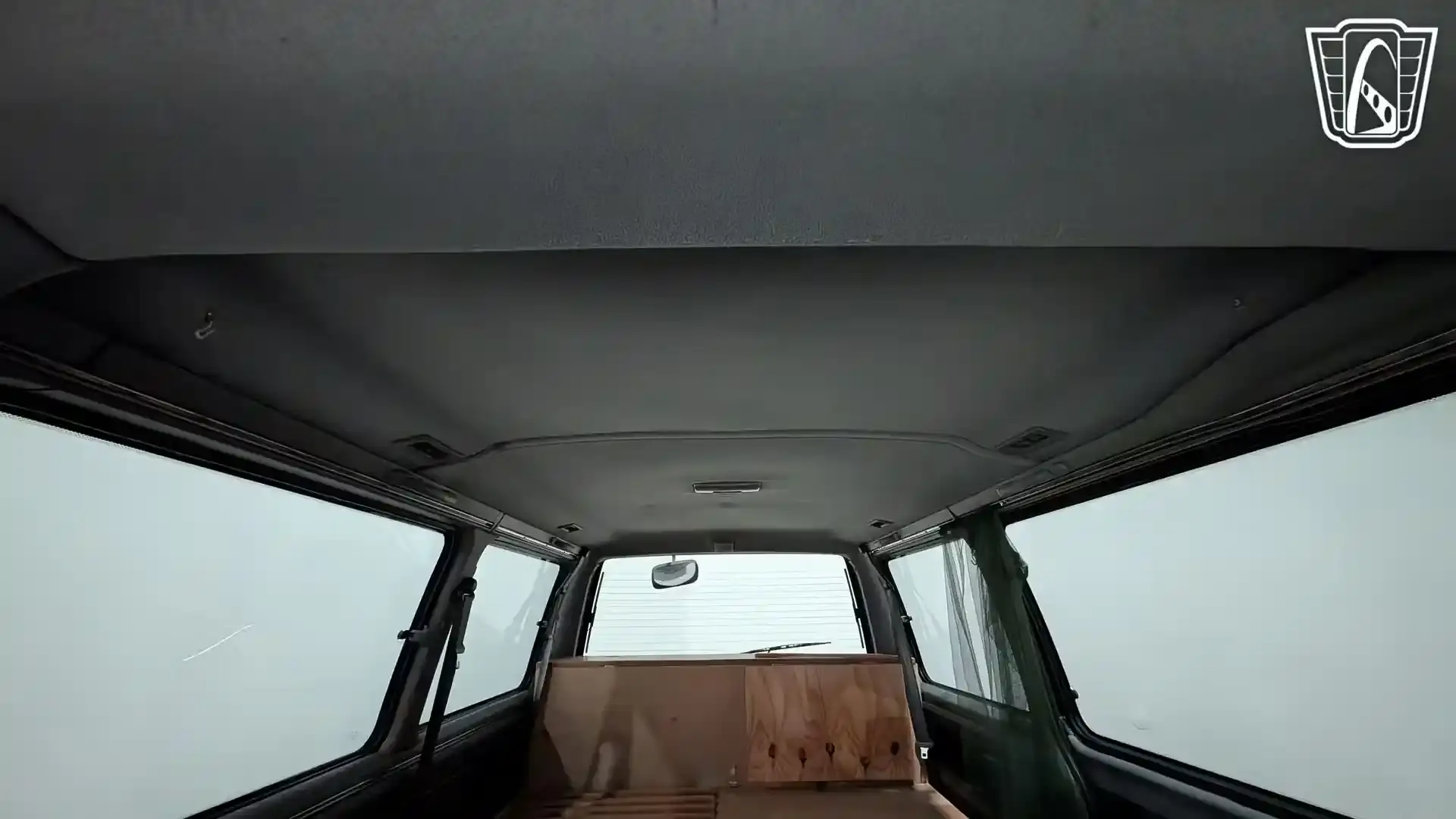 1995 Mitsubishi Delica