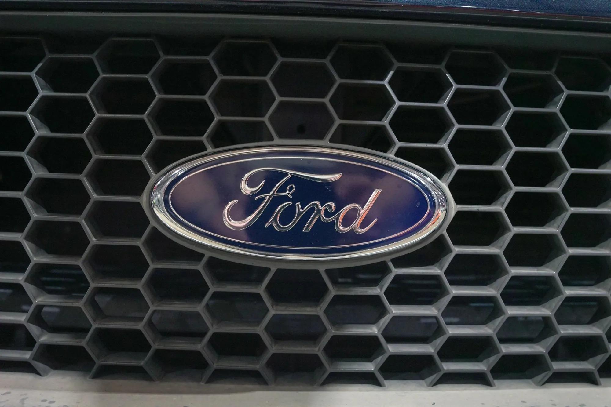 2001 Ford F-150 Lariat 4×4