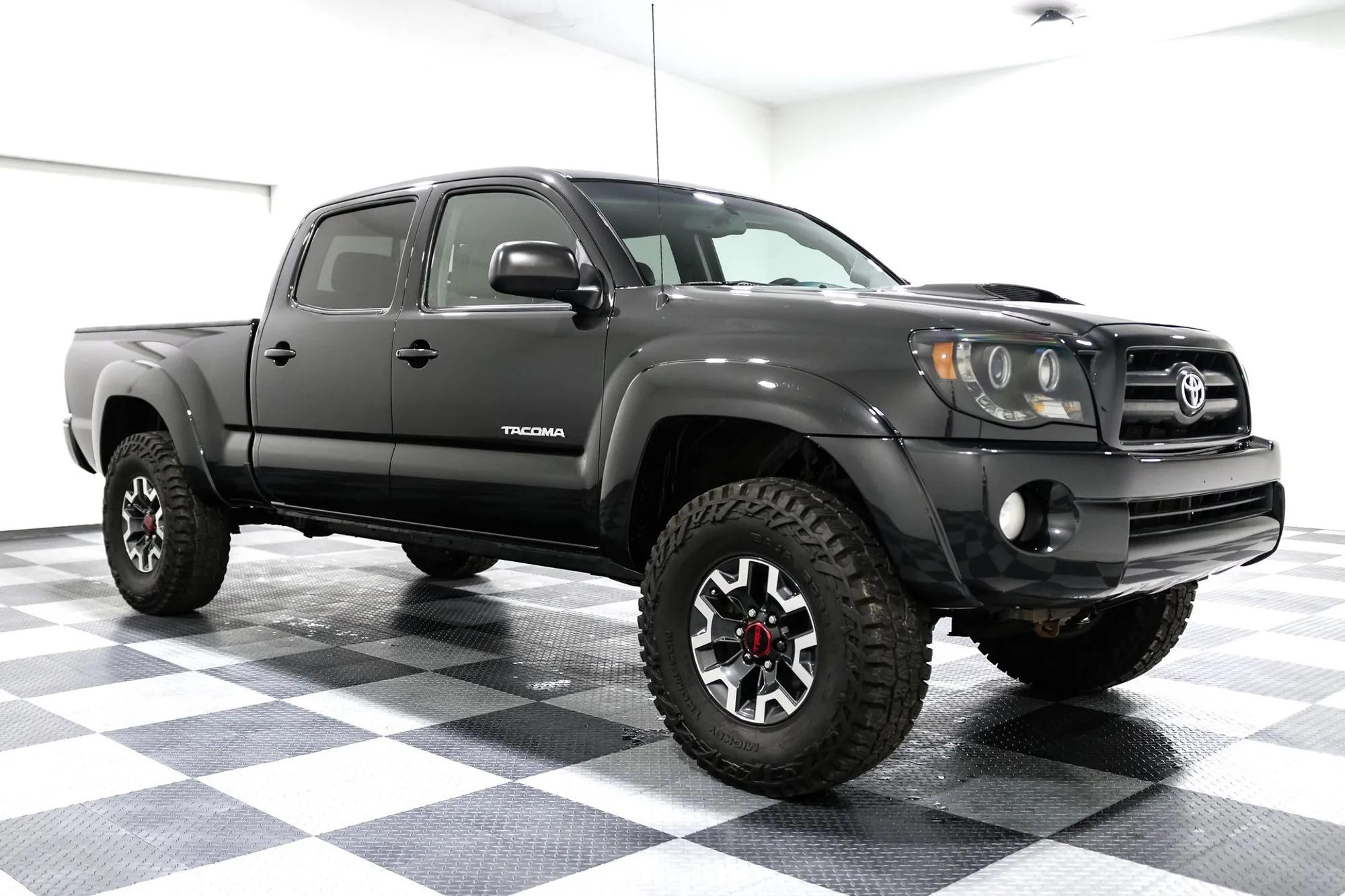  Toyota Tacoma