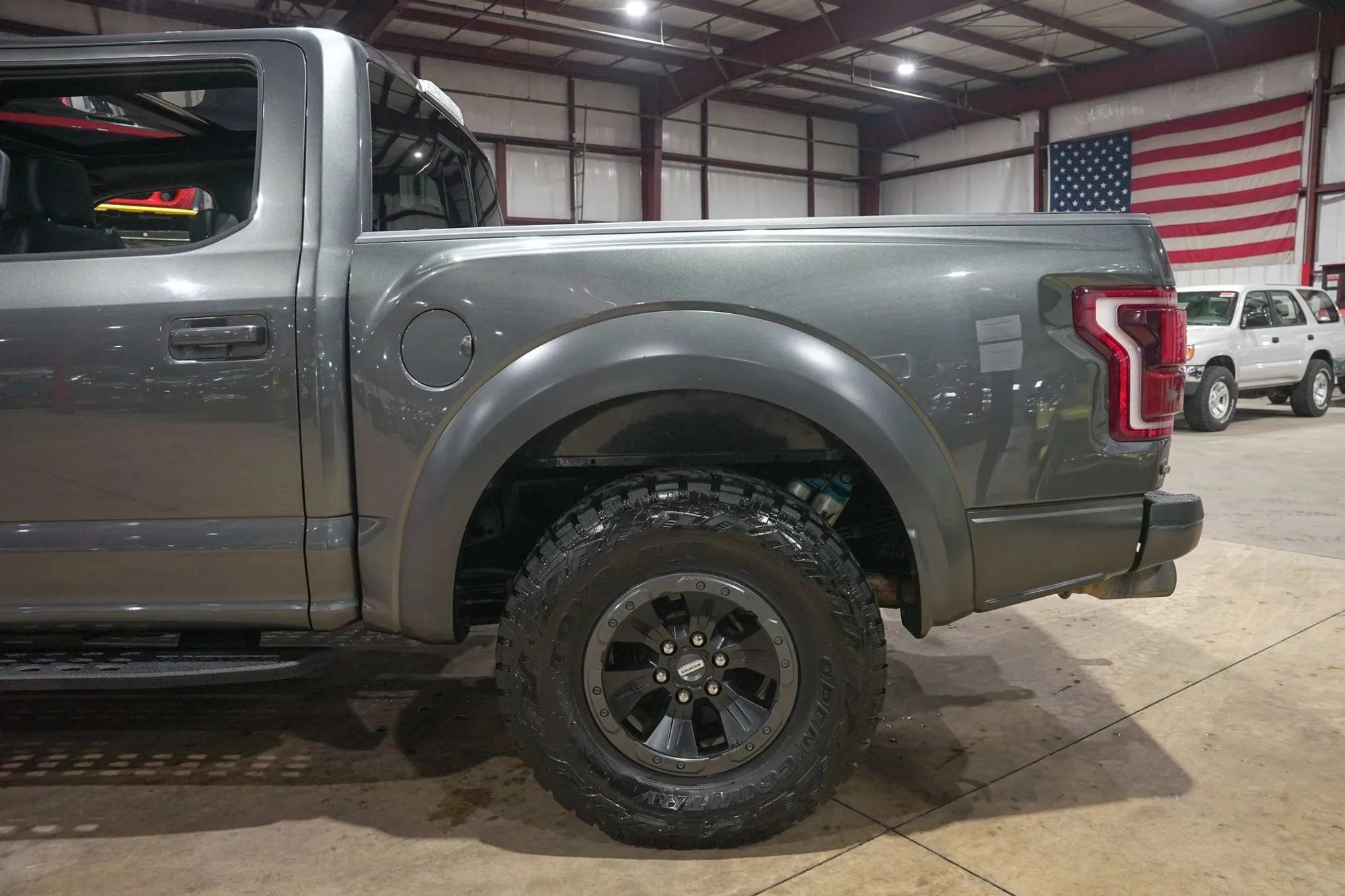 2018 Ford F-150 Raptor - 4