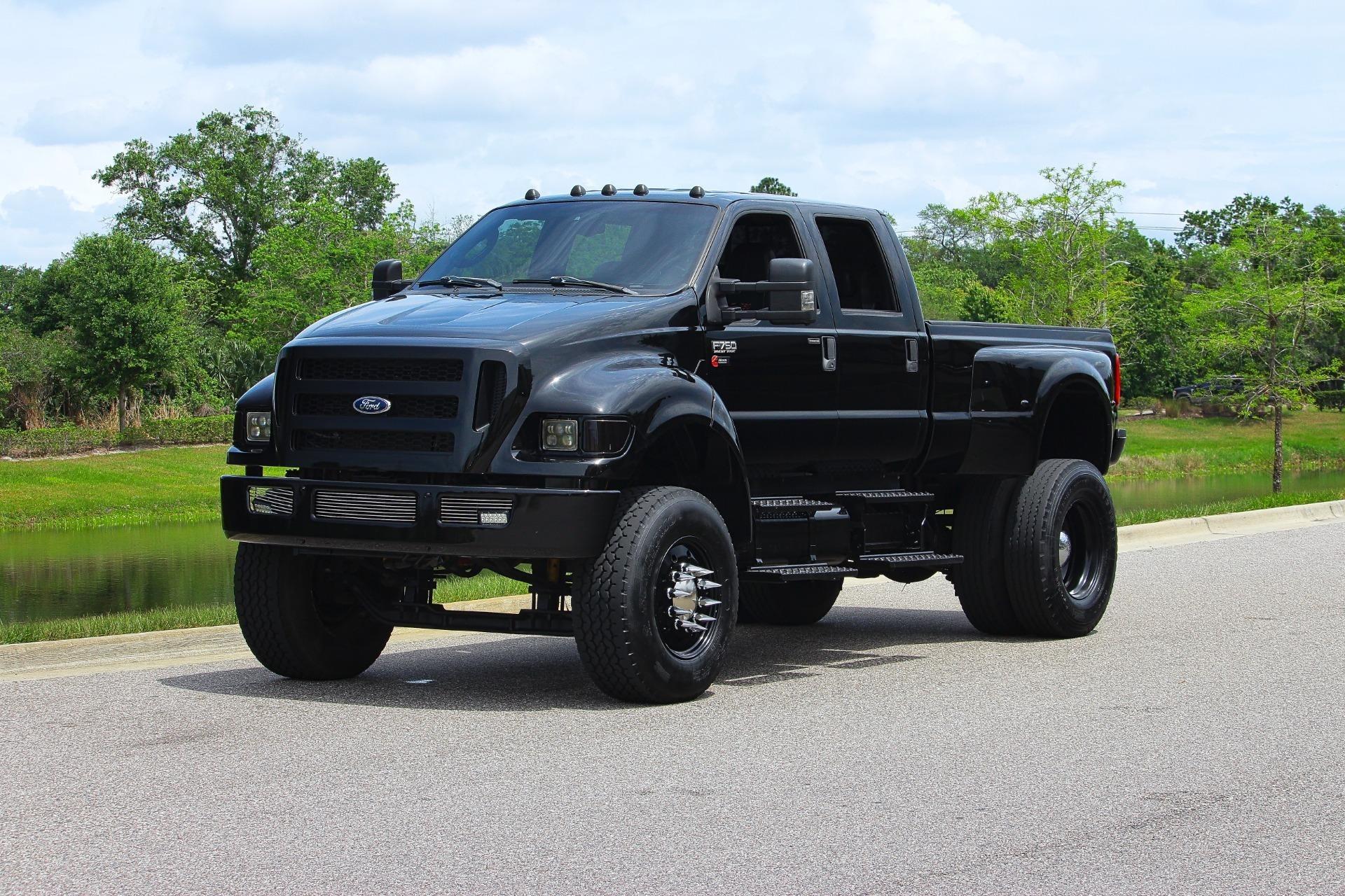 2012 Ford F-750 Night Ride Edition