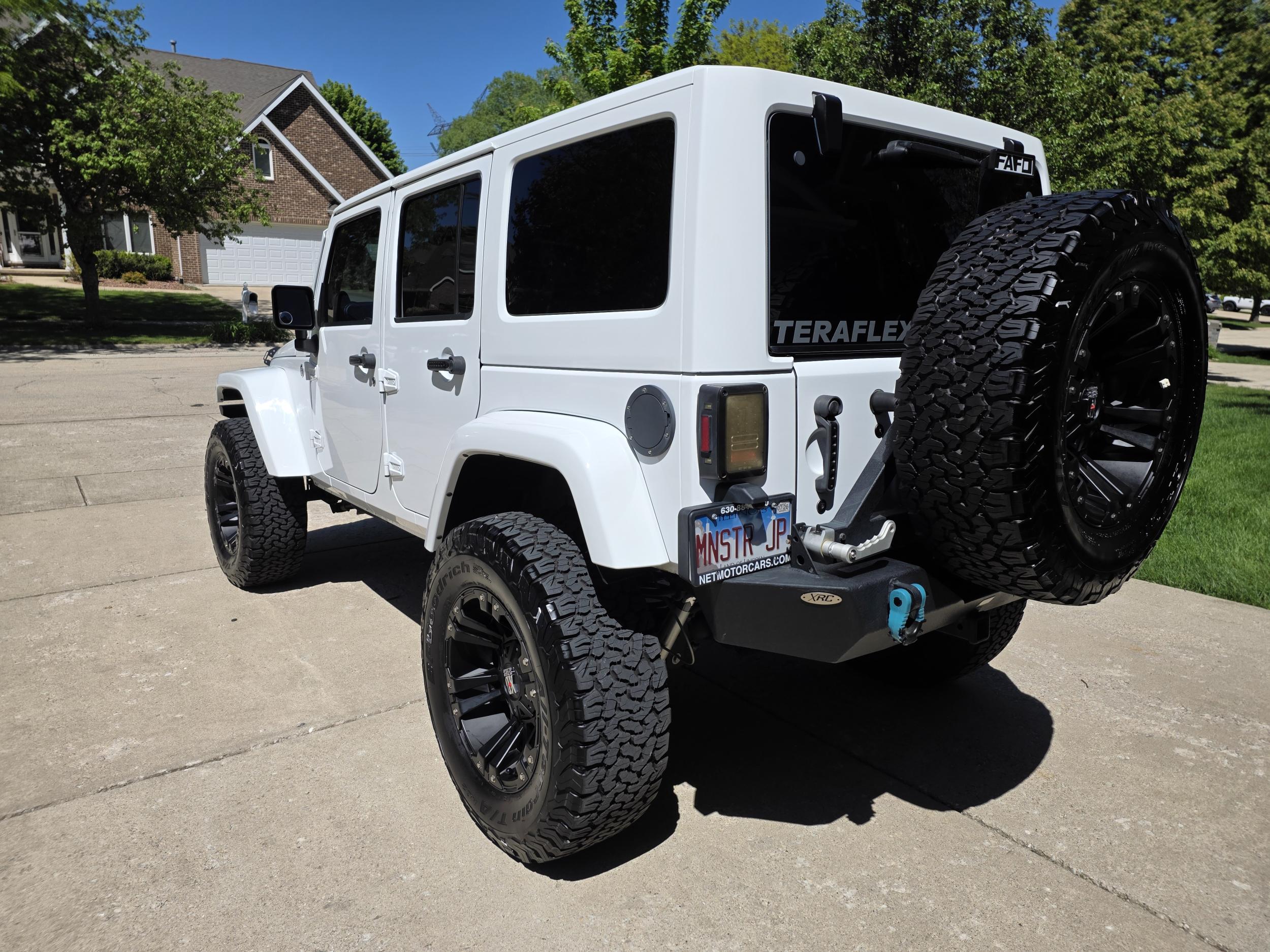 2014 Jeep Wrangler Unlimited Sahara - 5