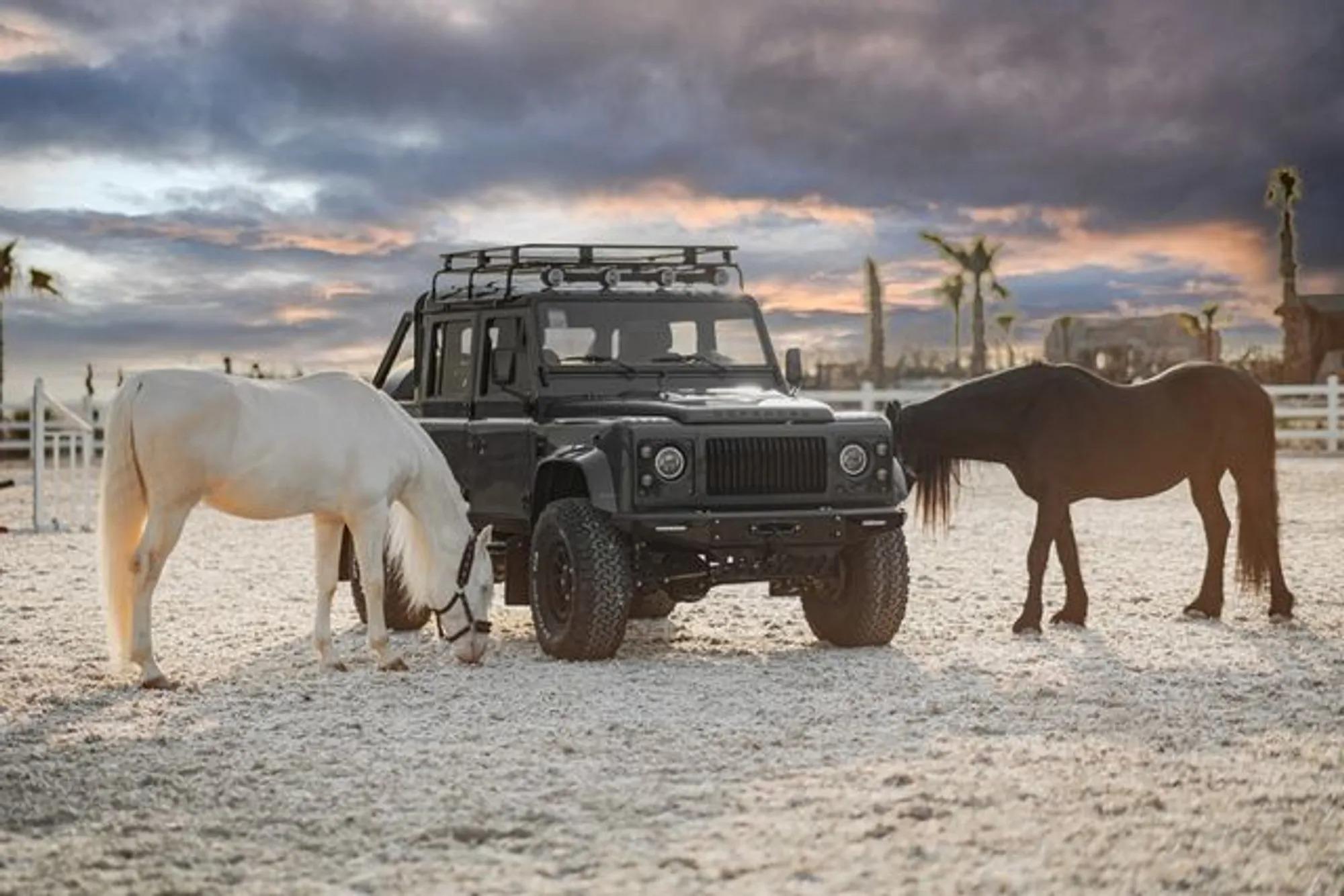 1991 Monarch Land Rover Defender 110 EV - 3