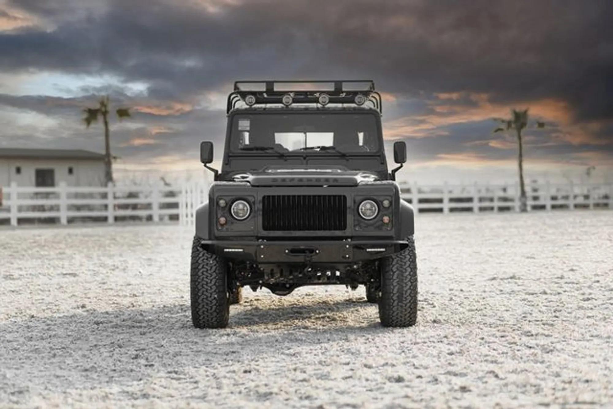 1991 Monarch Land Rover Defender 110 EV - 4