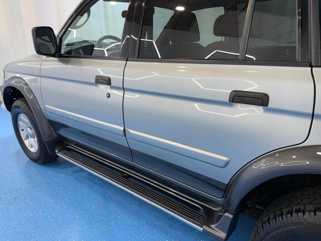 34k-Mile 2000 Mitsubishi Montero Sport