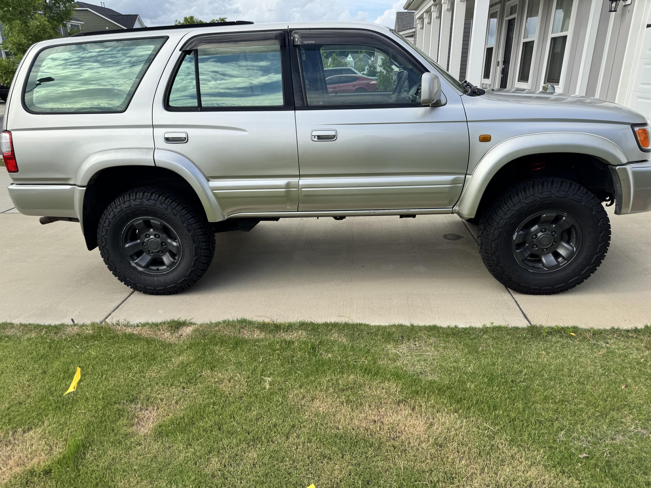 1999 Toyota Hilux Surf SSR-X