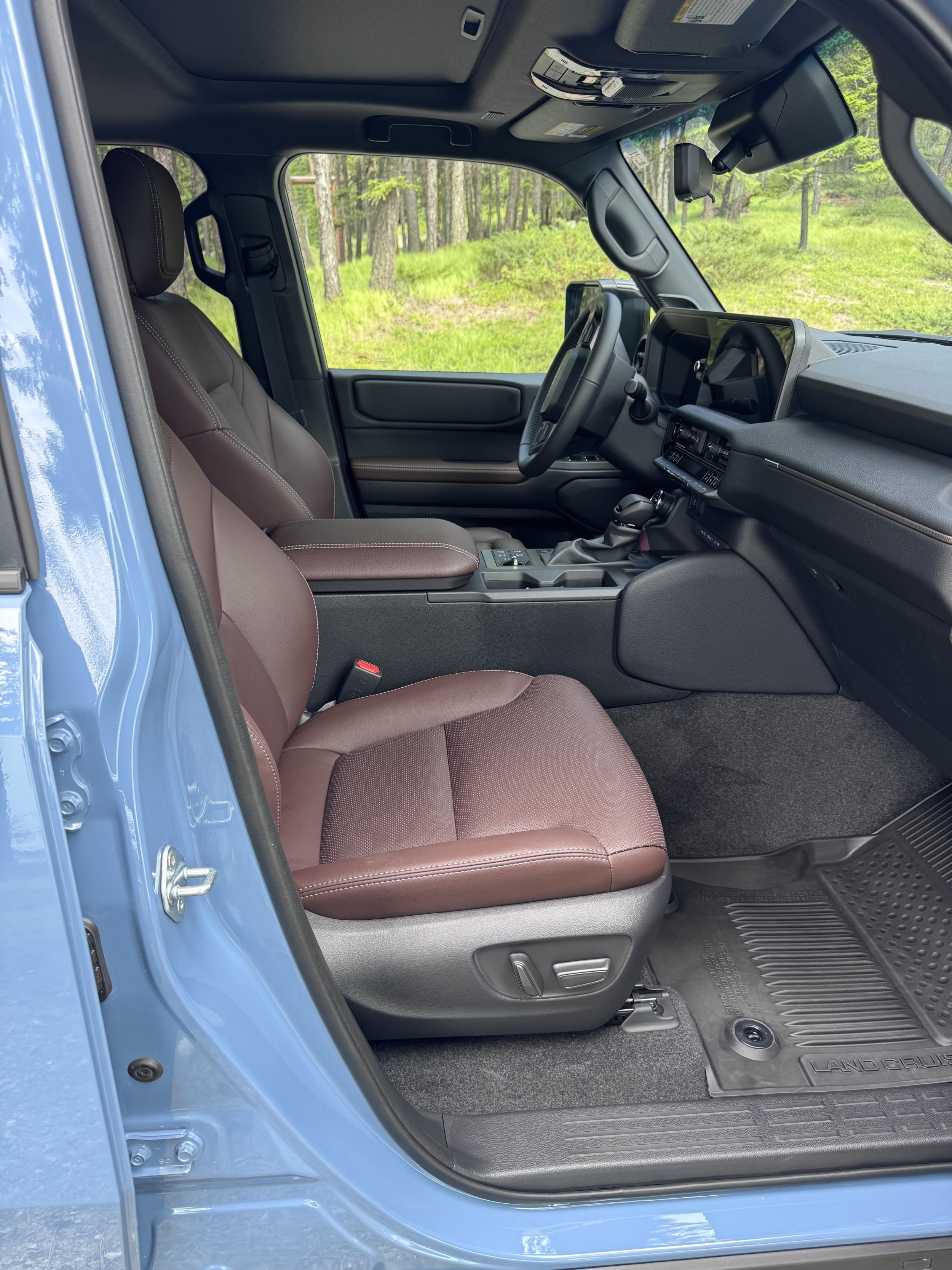 2025 Toyota Land Cruiser Heritage Edition