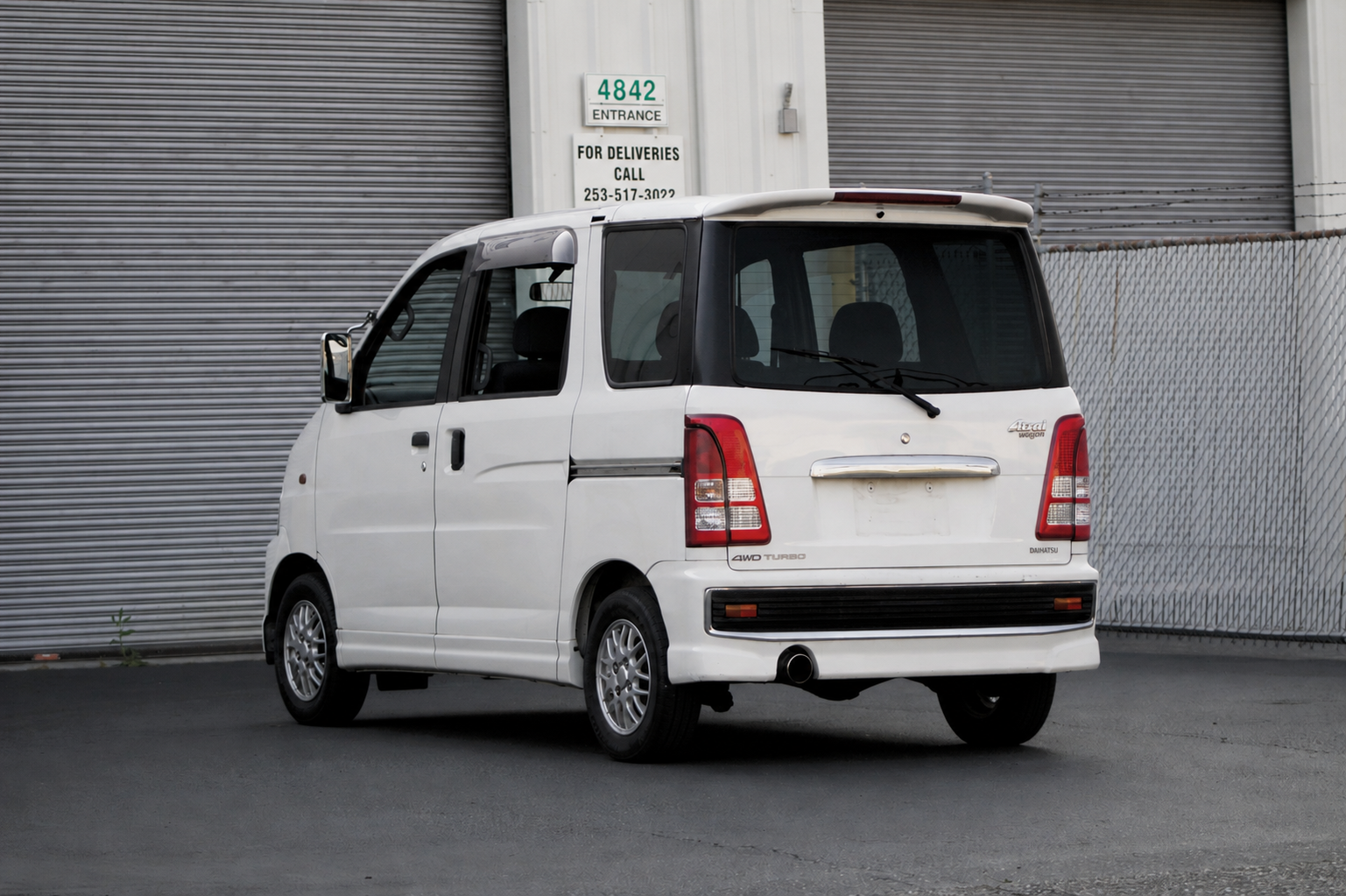 Pending Sale: 2001 Daihatsu Atrai Turbo 4x4 - 4